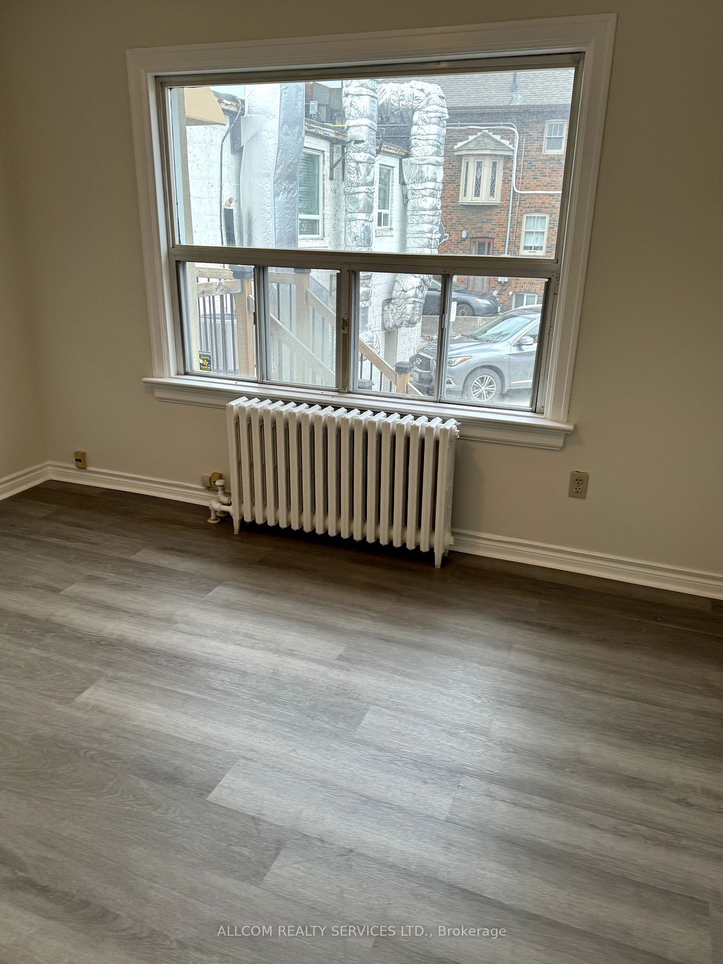 459 Eglinton Ave W, #2