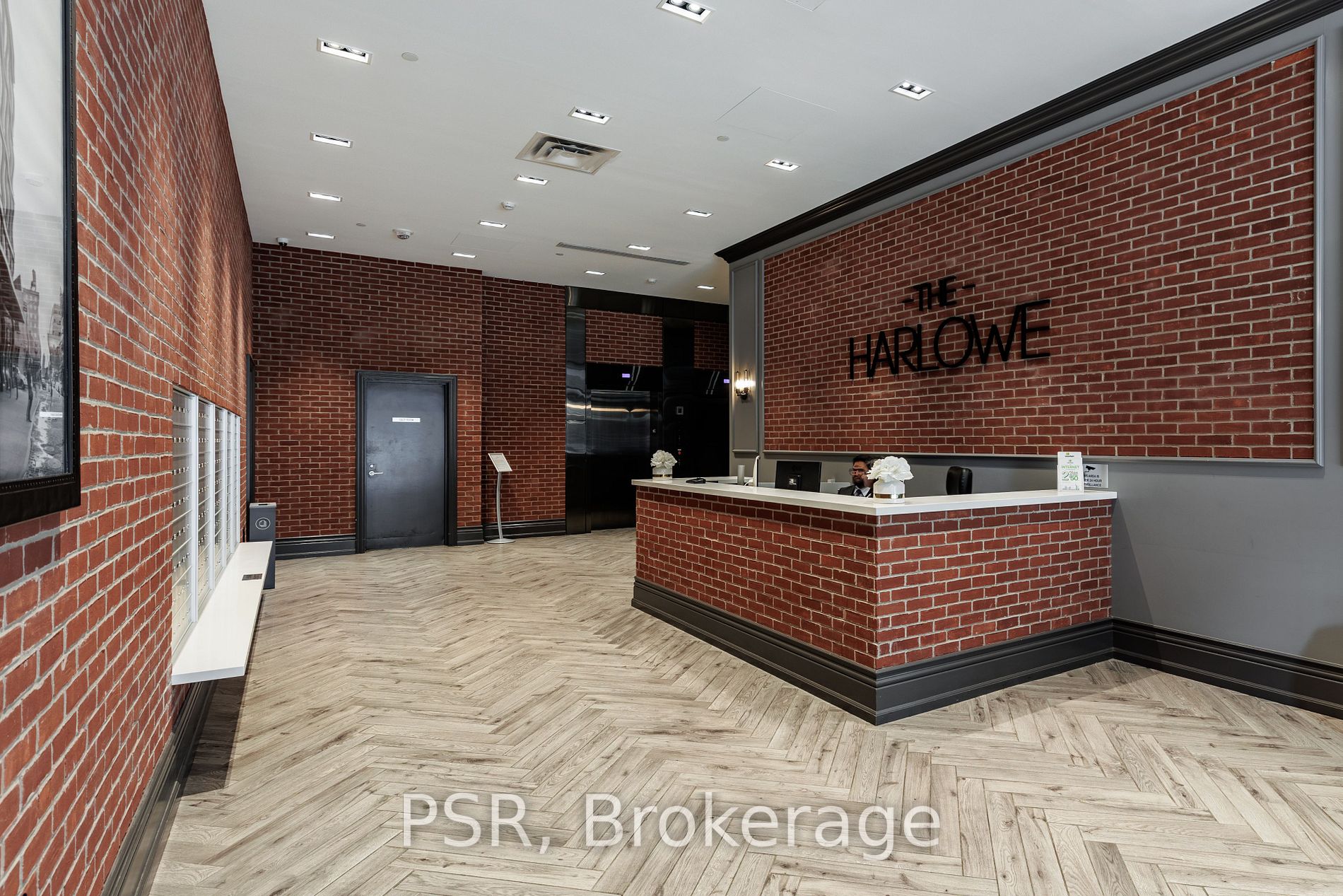 608 Richmond St W, #317