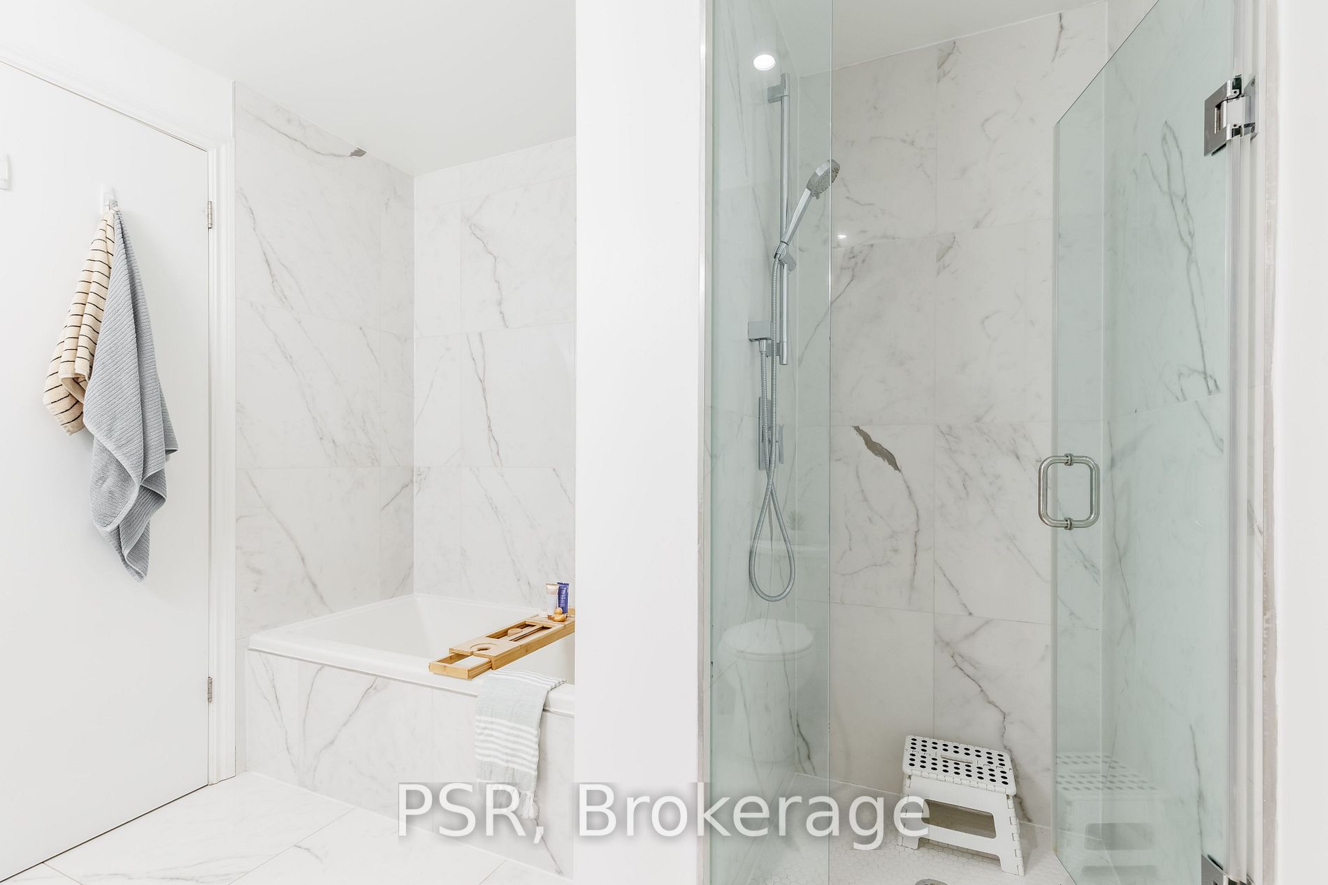 608 Richmond St W, #317