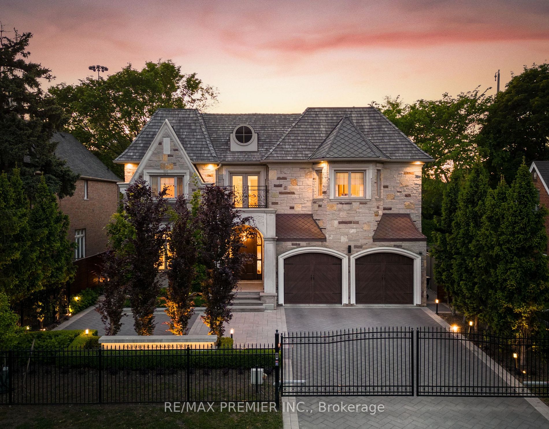 142 Upper Canada Drive