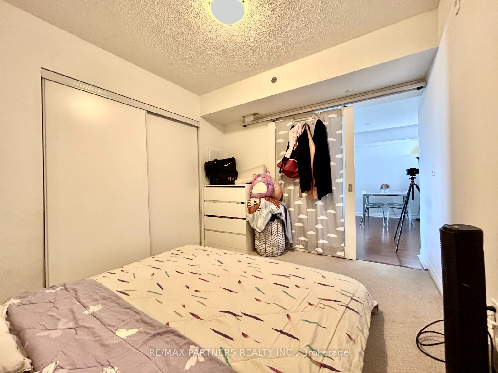 Listing C6689856 - Large Photo # 11