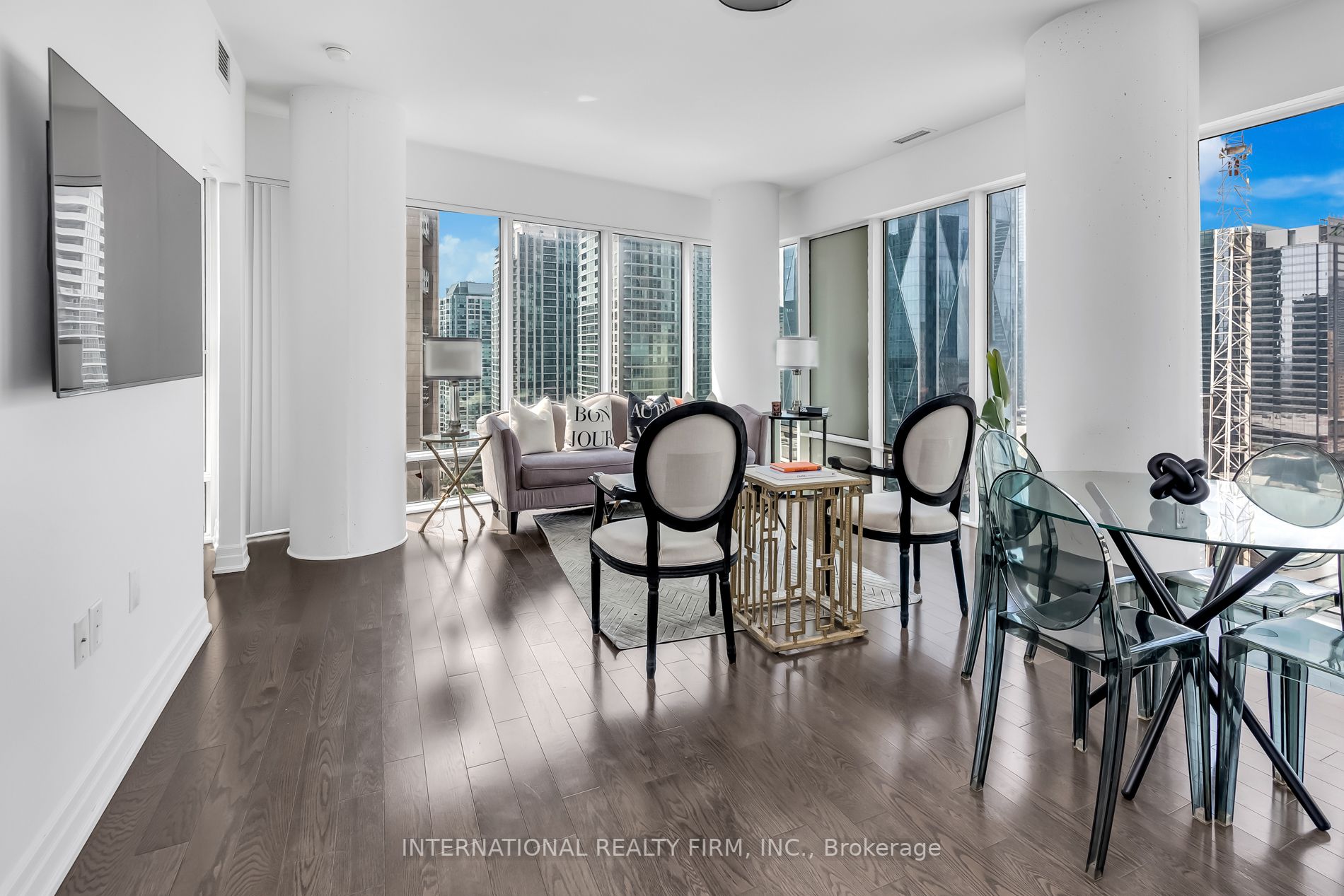 8 The Esplanade Ave, #2302