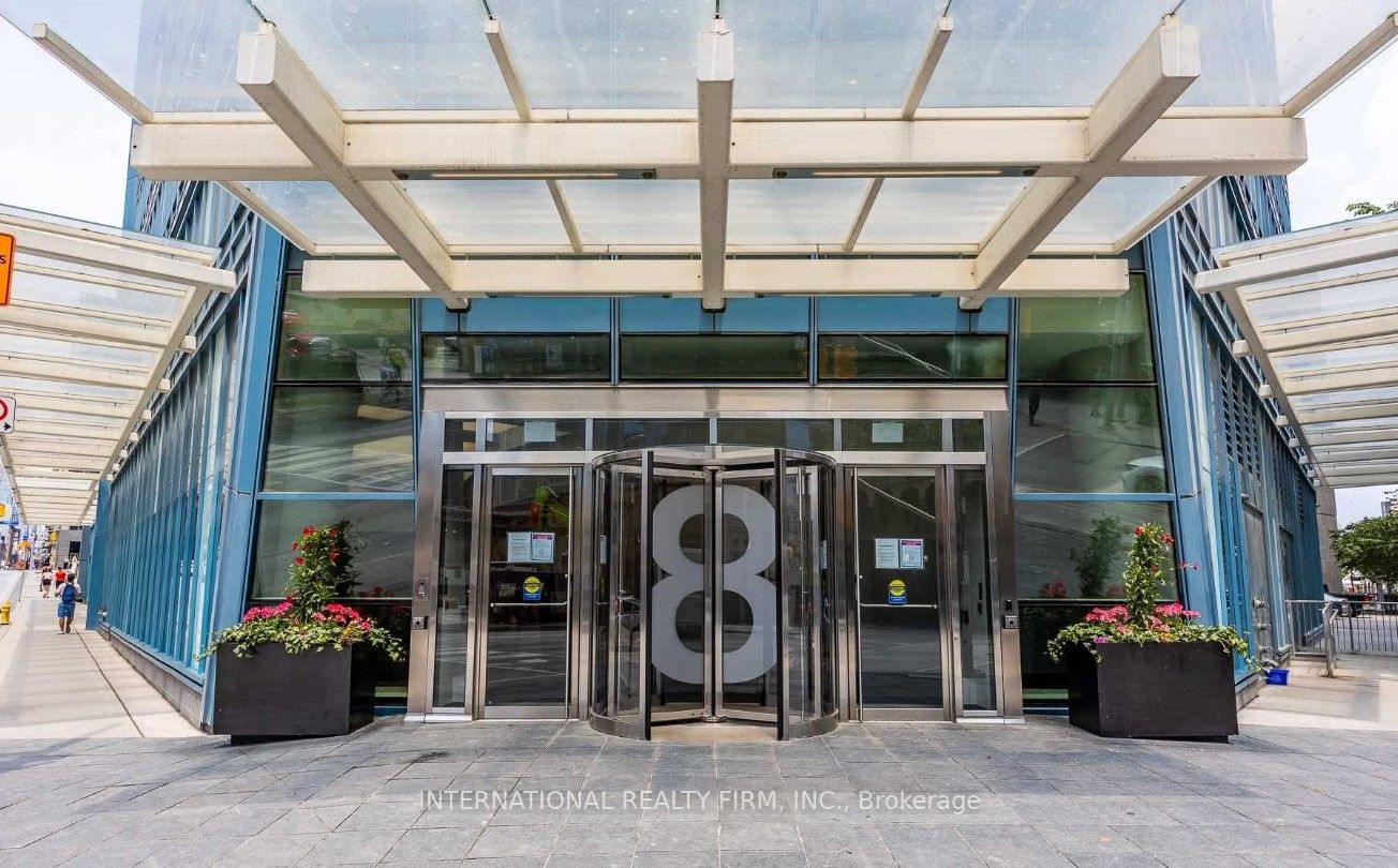 8 The Esplanade Ave, #2302