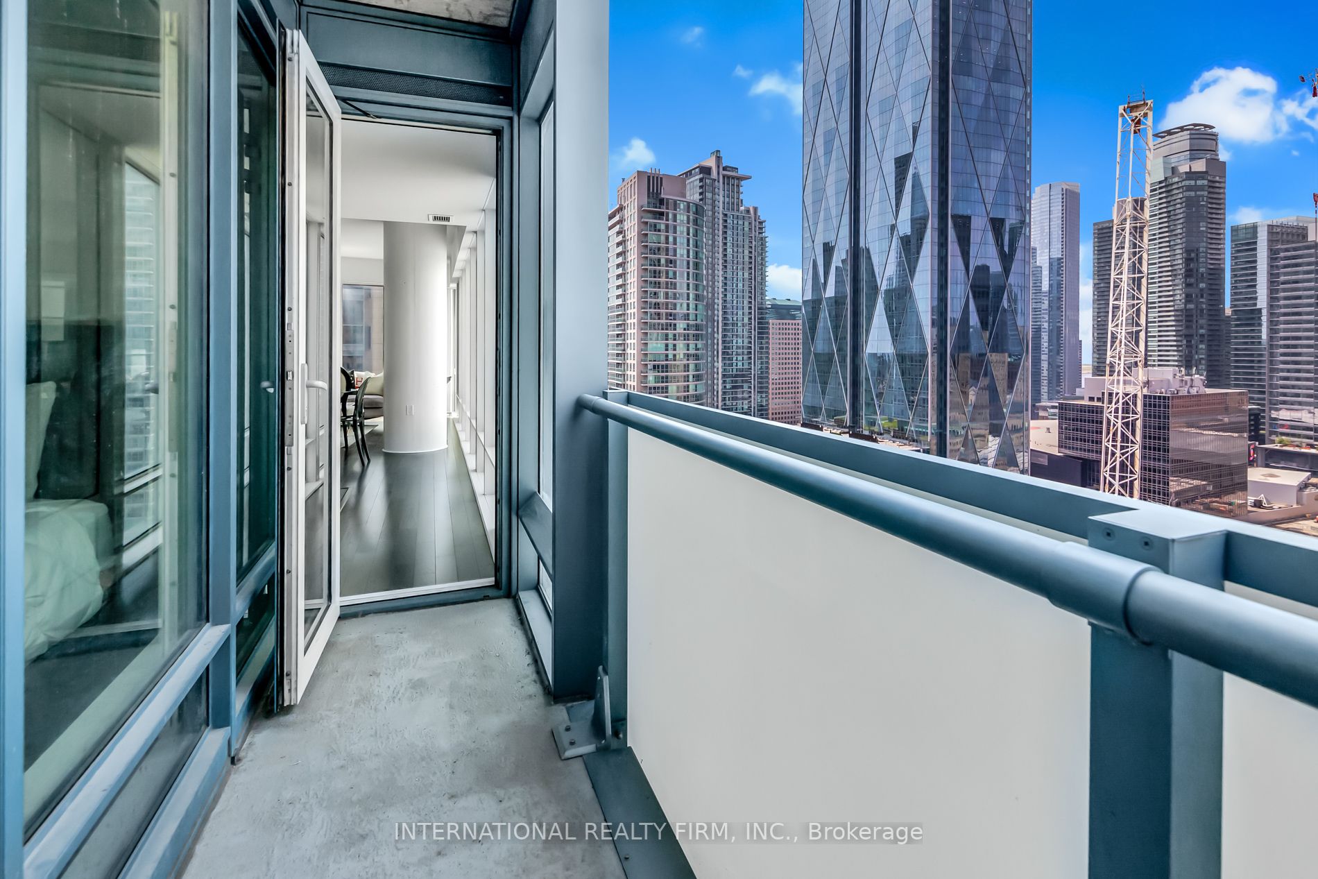 8 The Esplanade Ave, #2302