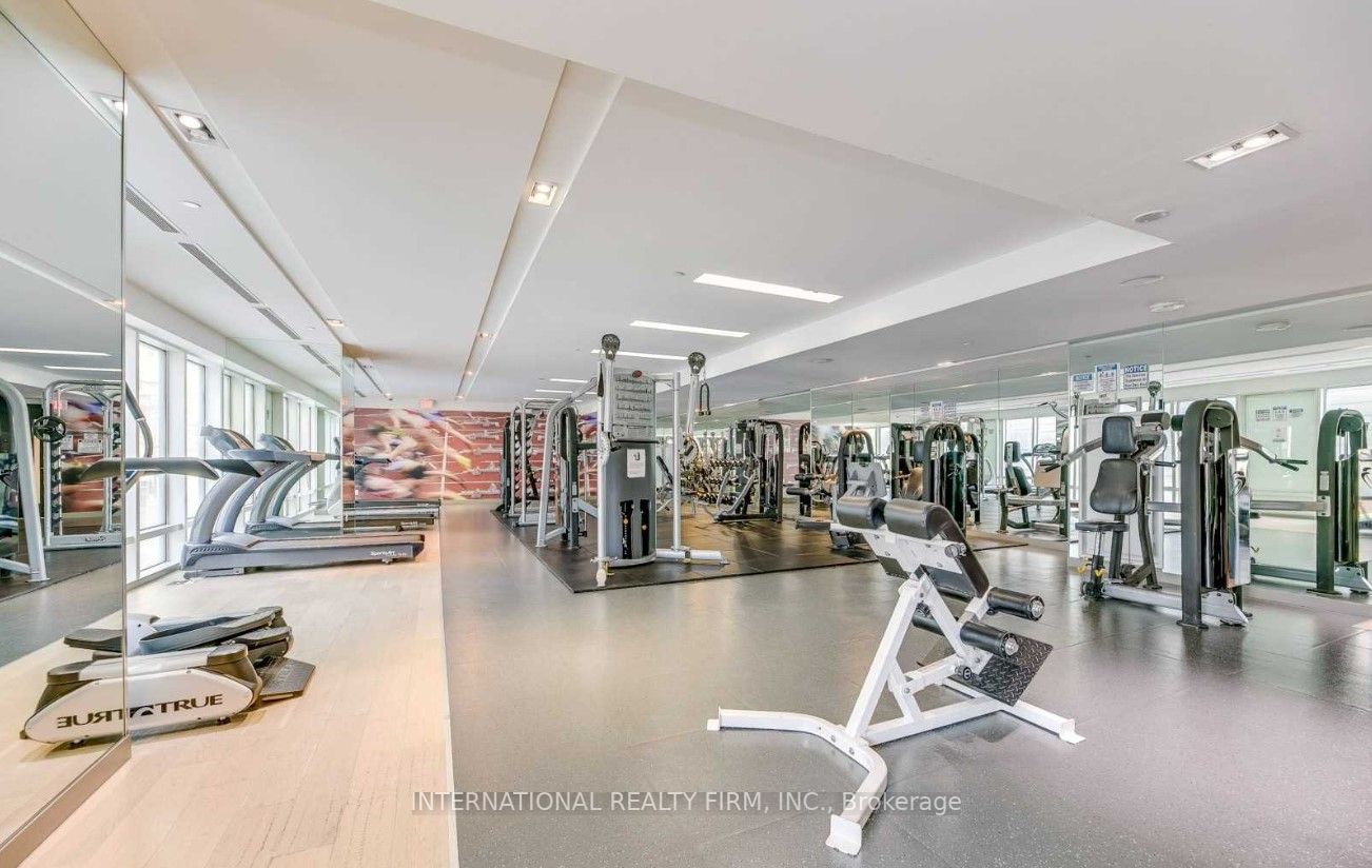 8 The Esplanade Ave, #2302