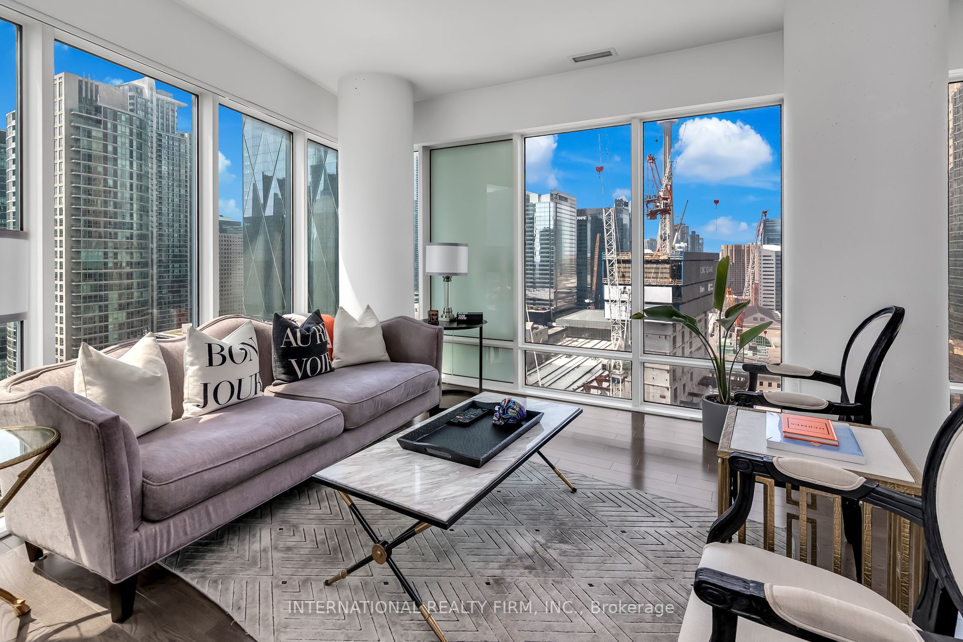 8 The Esplanade Ave, #2302