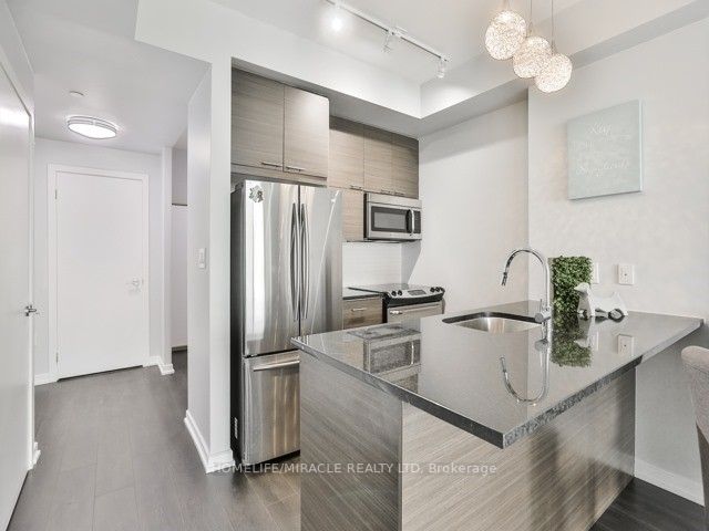 66 Forest Manor Rd, #2301