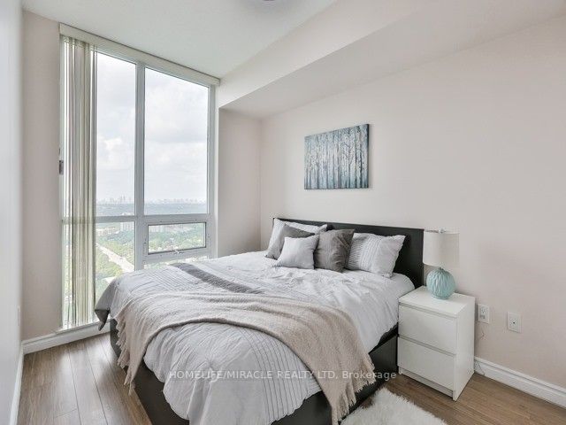 66 Forest Manor Rd, #2301
