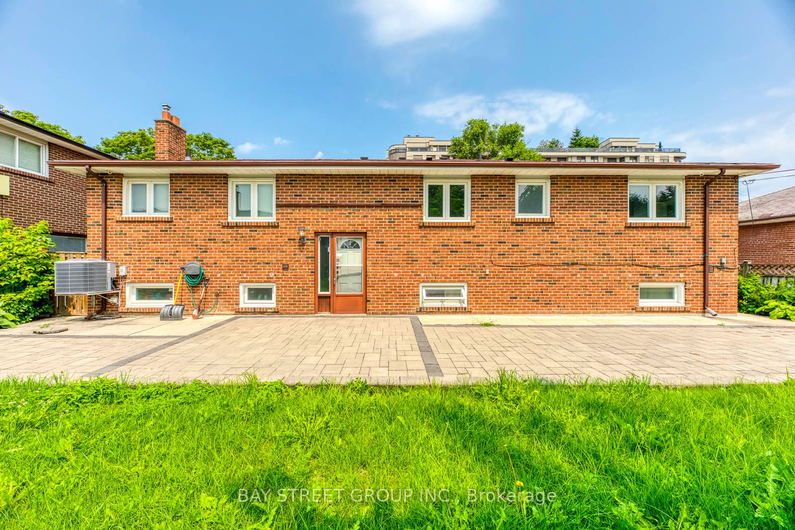 765 Sheppard Ave W