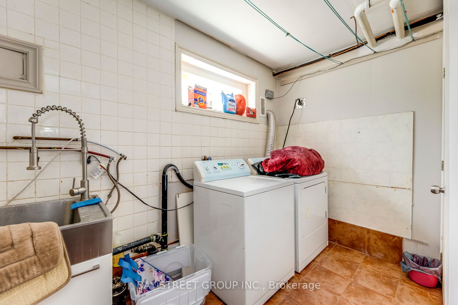 765 Sheppard Ave W