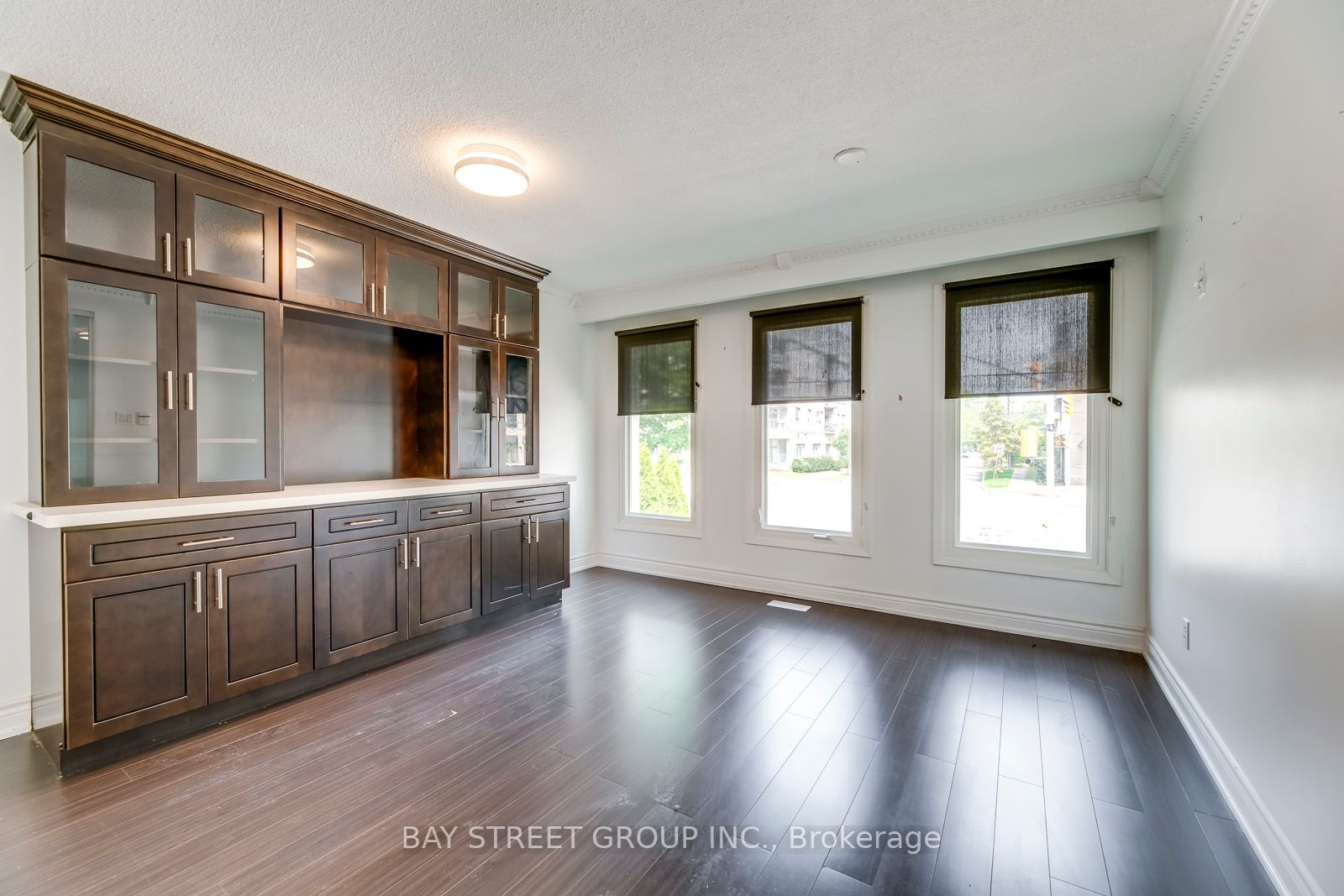 765 Sheppard Ave W