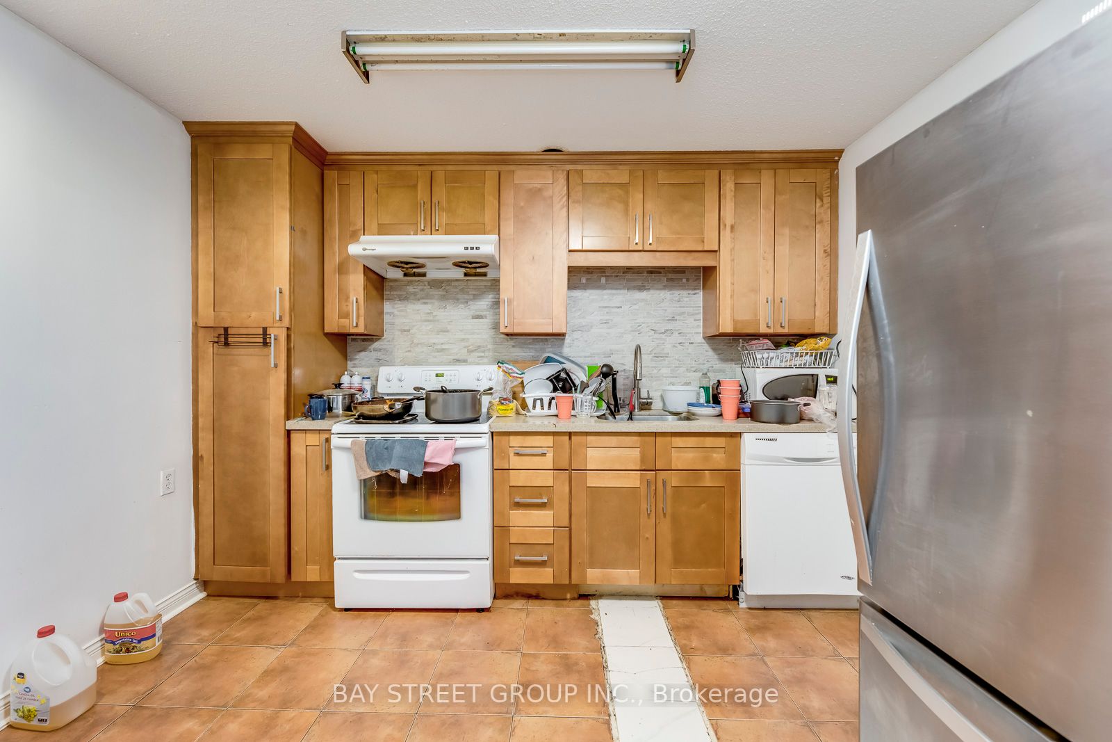 765 Sheppard Ave W