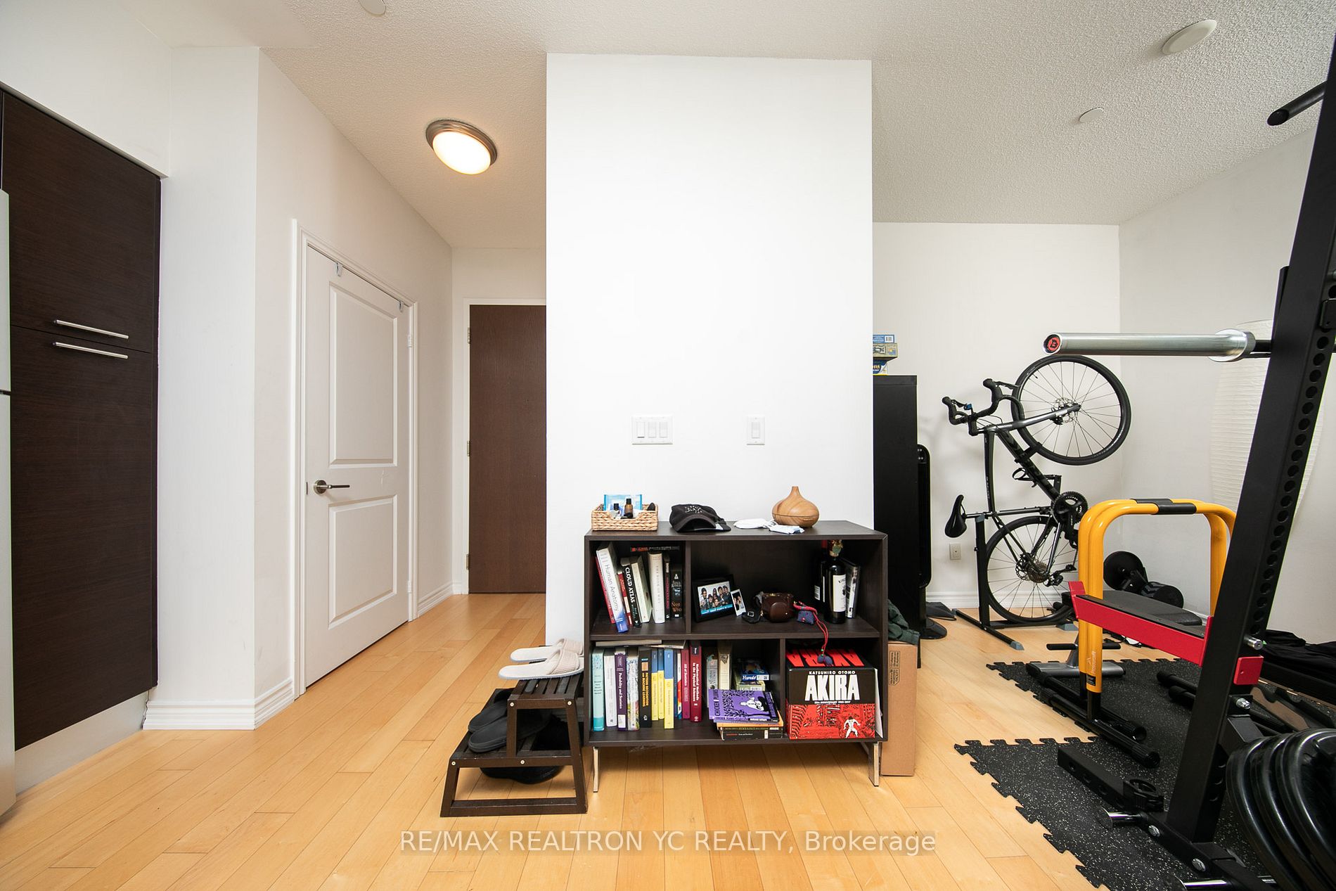 386 Yonge St, #3513