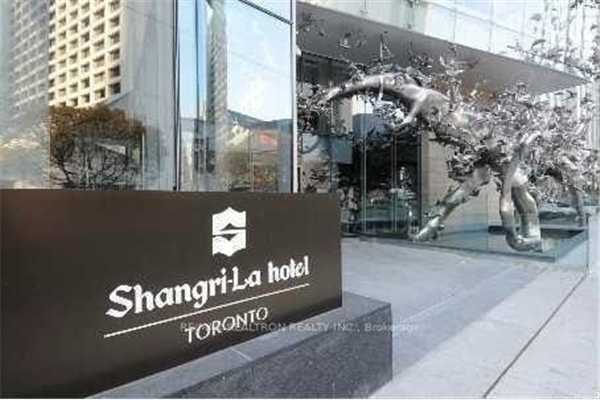 180 University Ave, Toronto