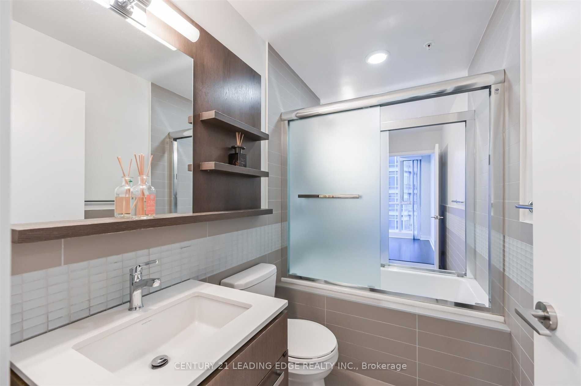 295 Adelaide St W, #4109