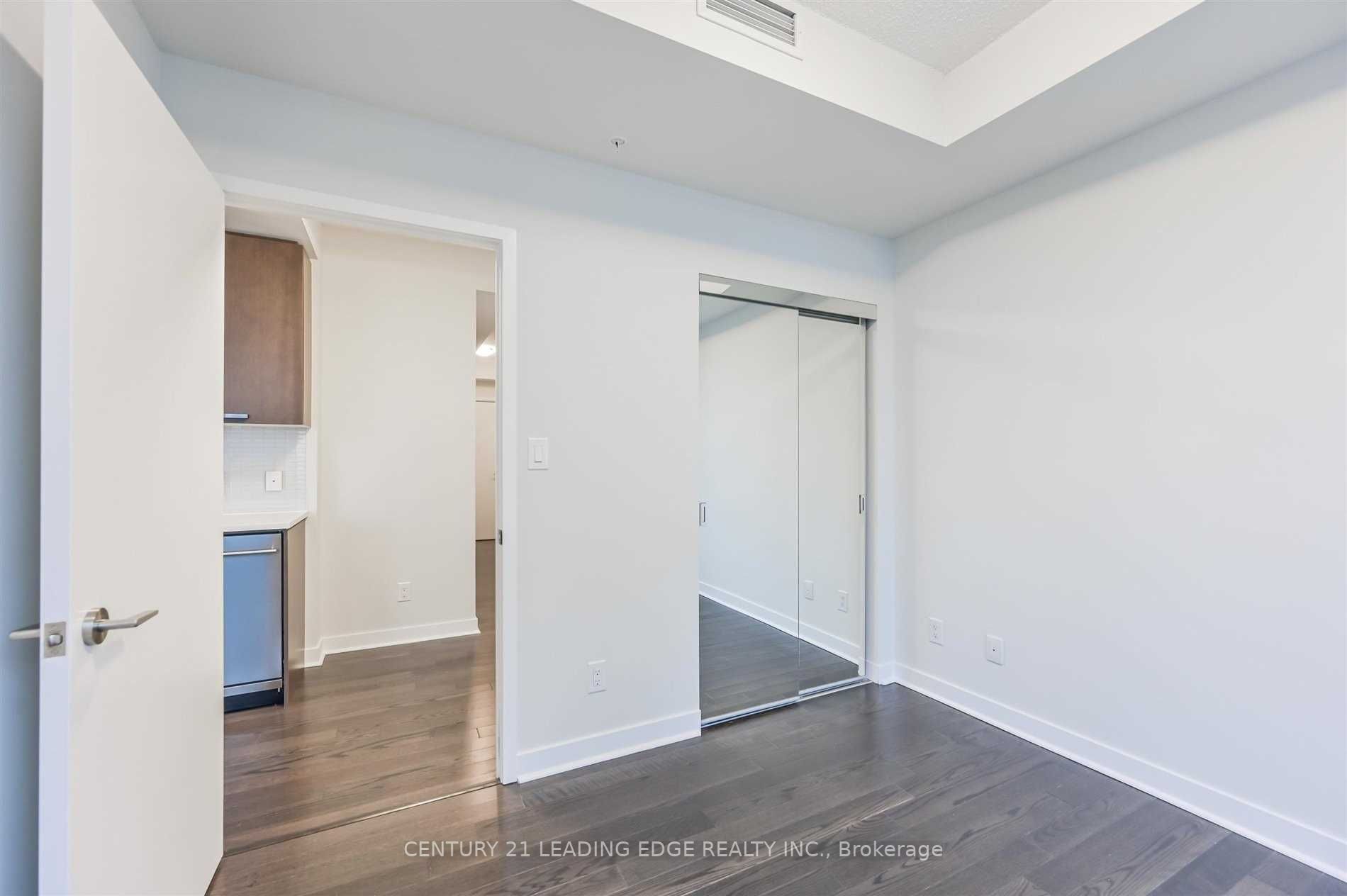 295 Adelaide St W, #4109