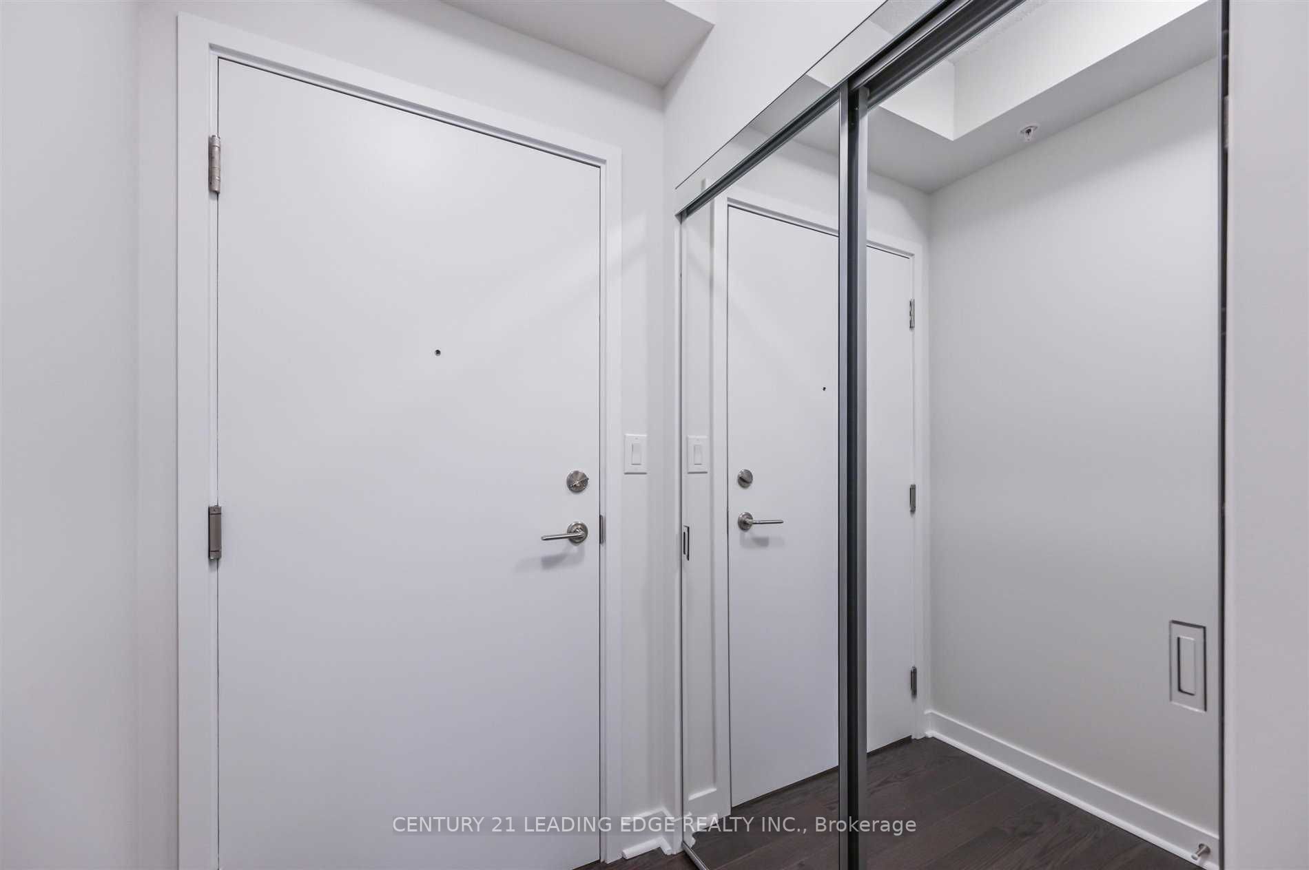 295 Adelaide St W, #4109