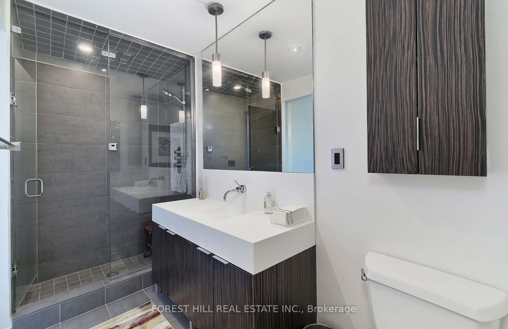 110 Charles St E, #2803