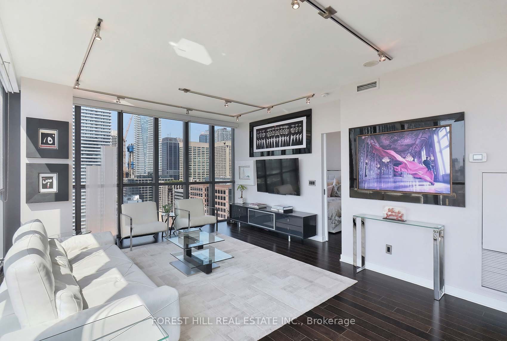 110 Charles St E, #2803