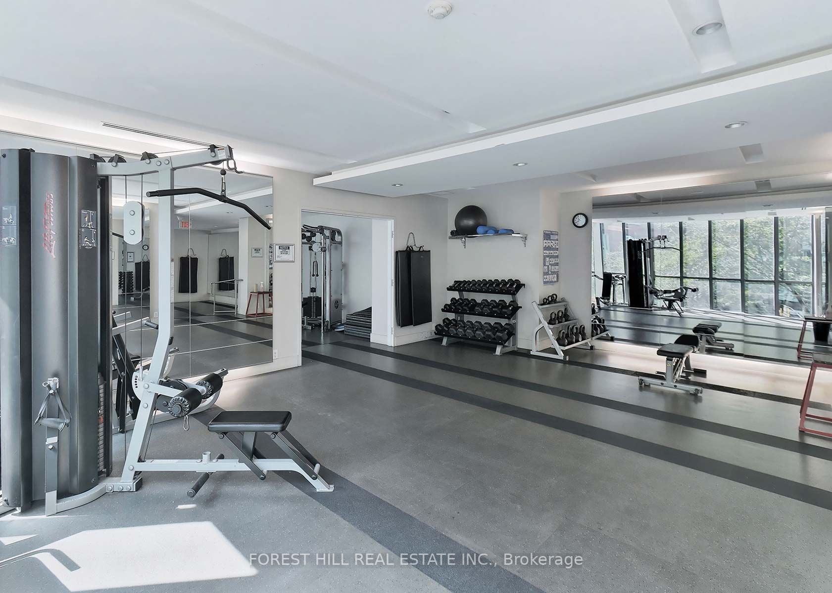 110 Charles St E, #2803