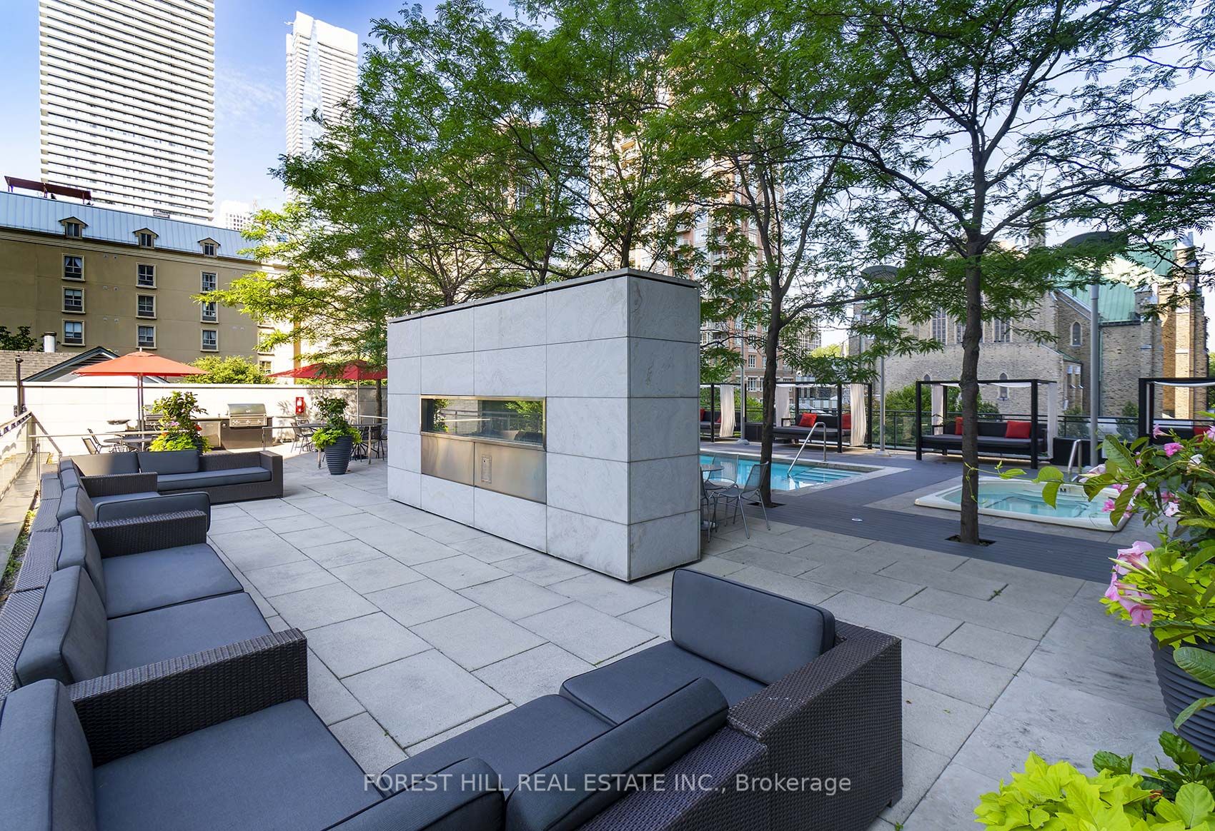 110 Charles St E, #2803