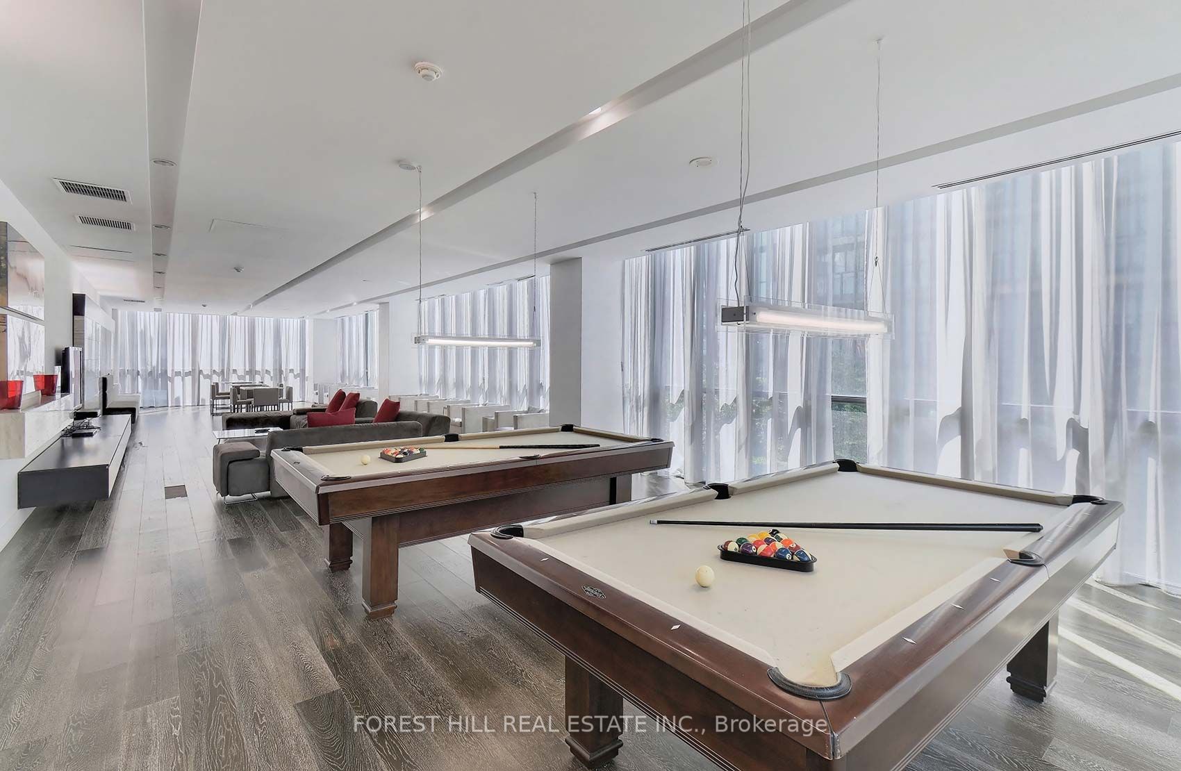 110 Charles St E, #2803