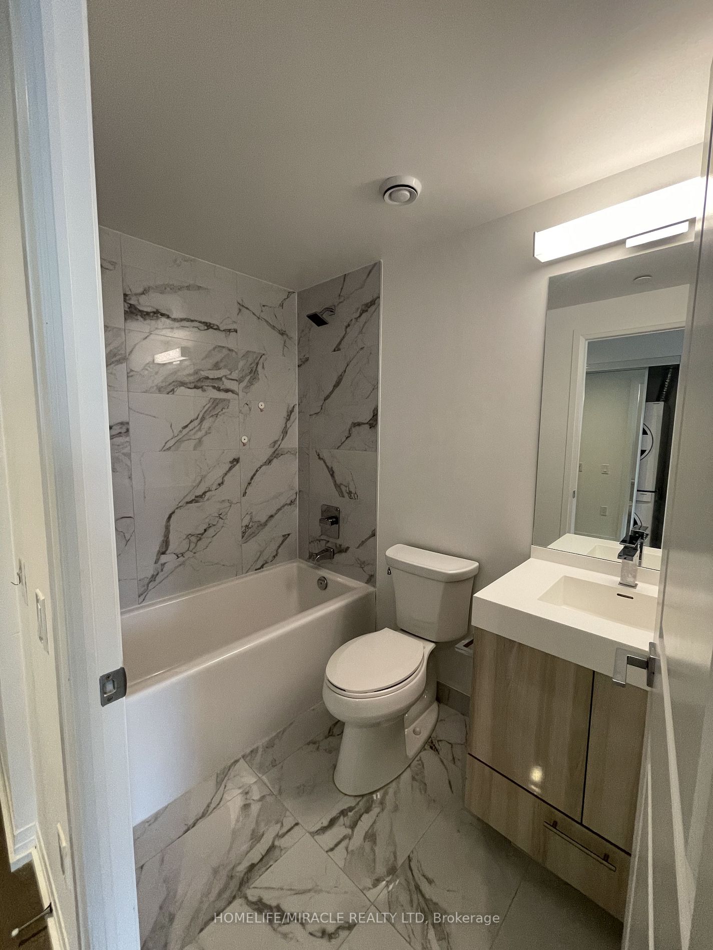 251 Jarvis St, #4711