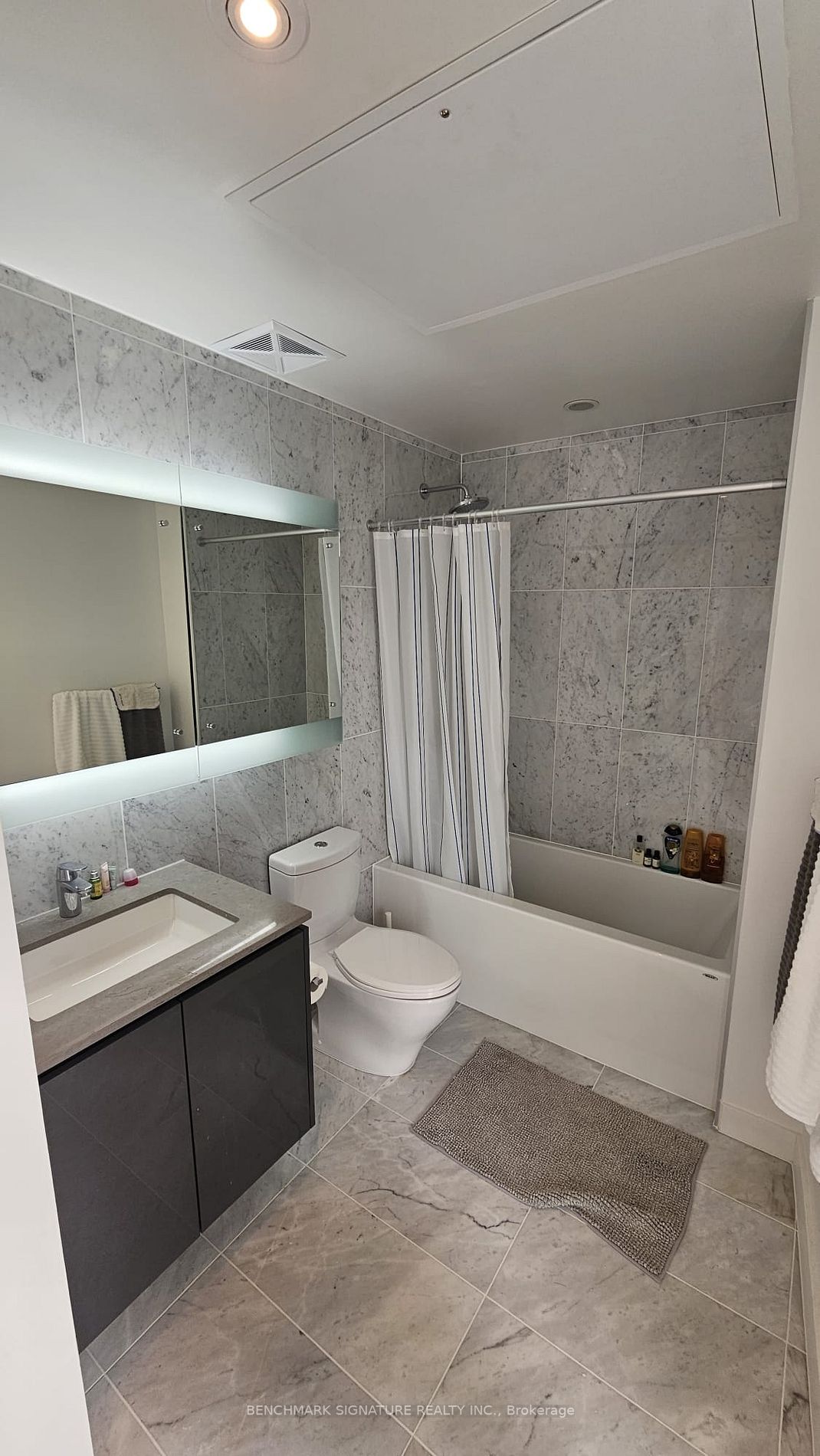115 Mcmahon Dr, #2211