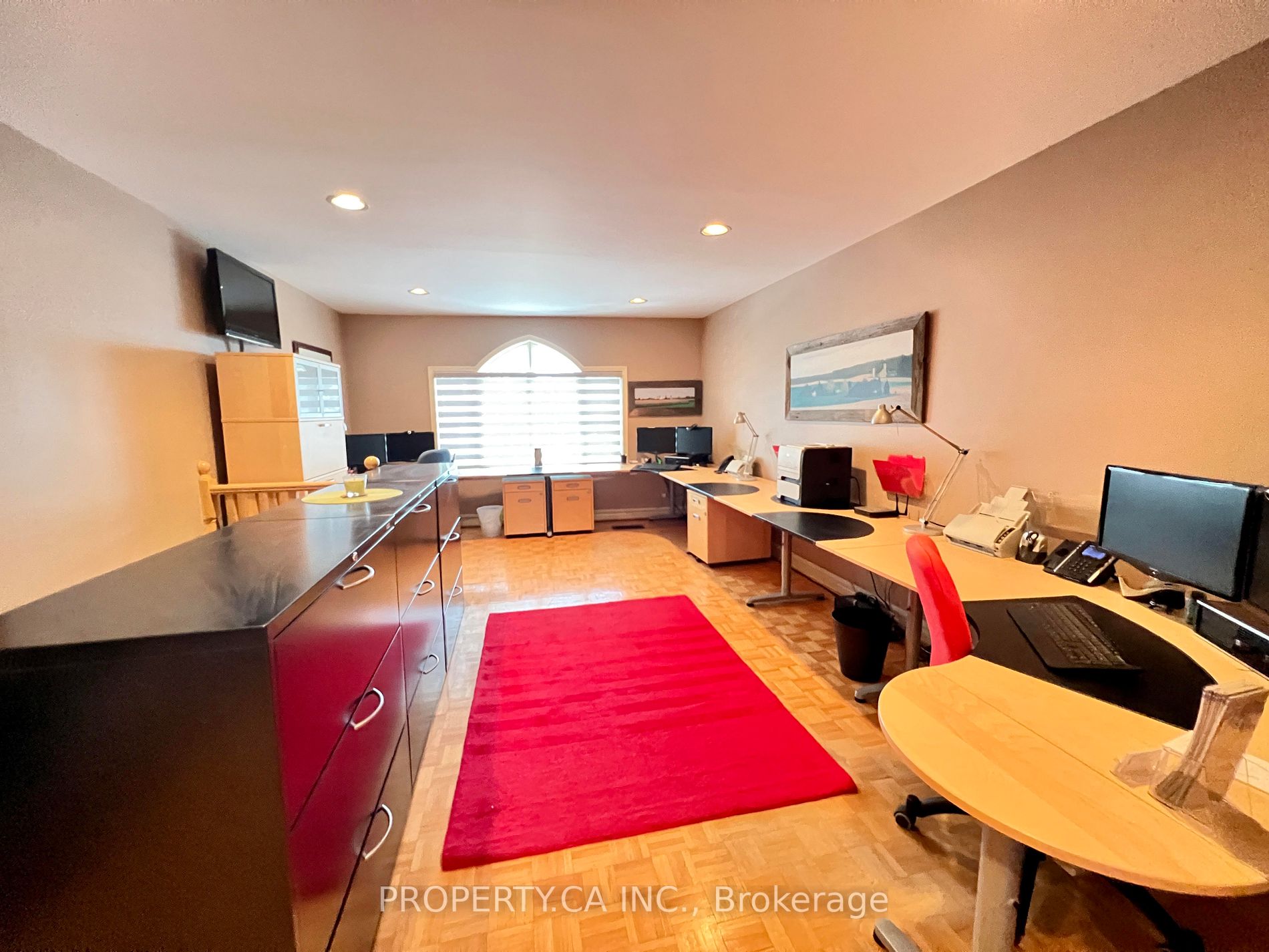 3221A Yonge St