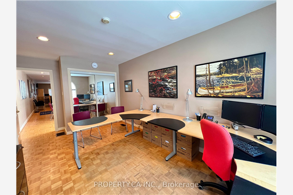 3221A Yonge St, Toronto