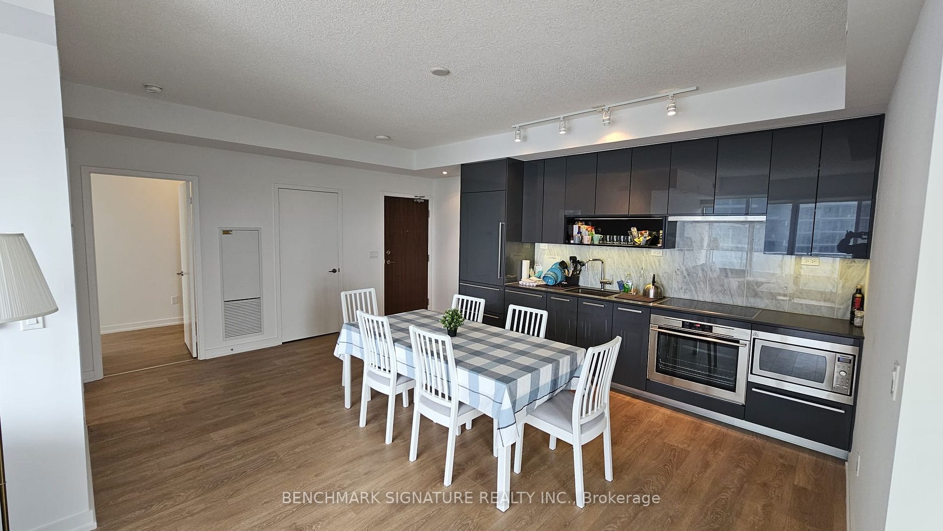 115 Mcmahon Dr, #2211