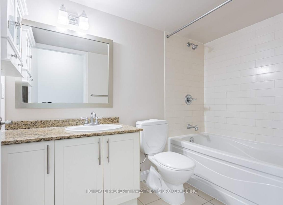 2191 Yonge St, #2111