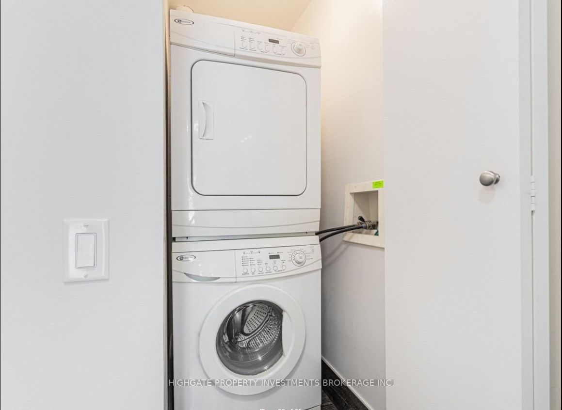 2191 Yonge St, #2111