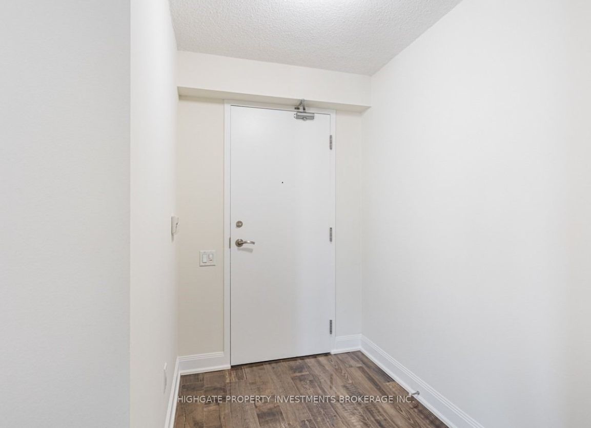 2191 Yonge St, #2111