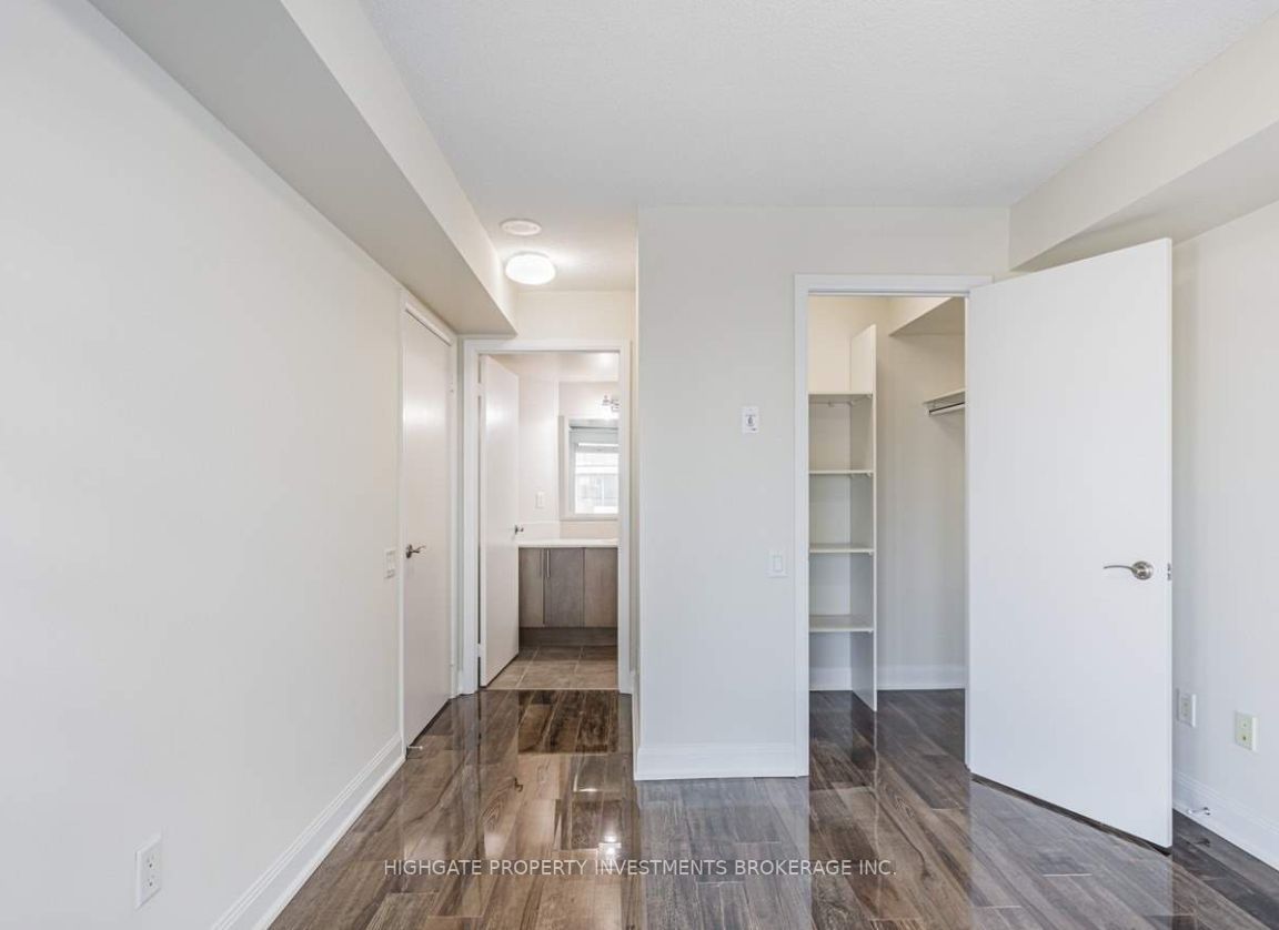 2191 Yonge St, #2111