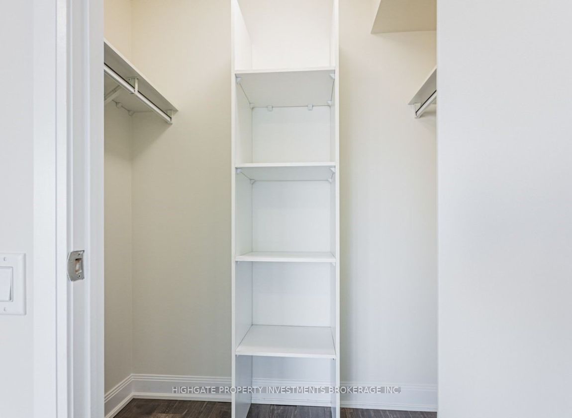 2191 Yonge St, #2111