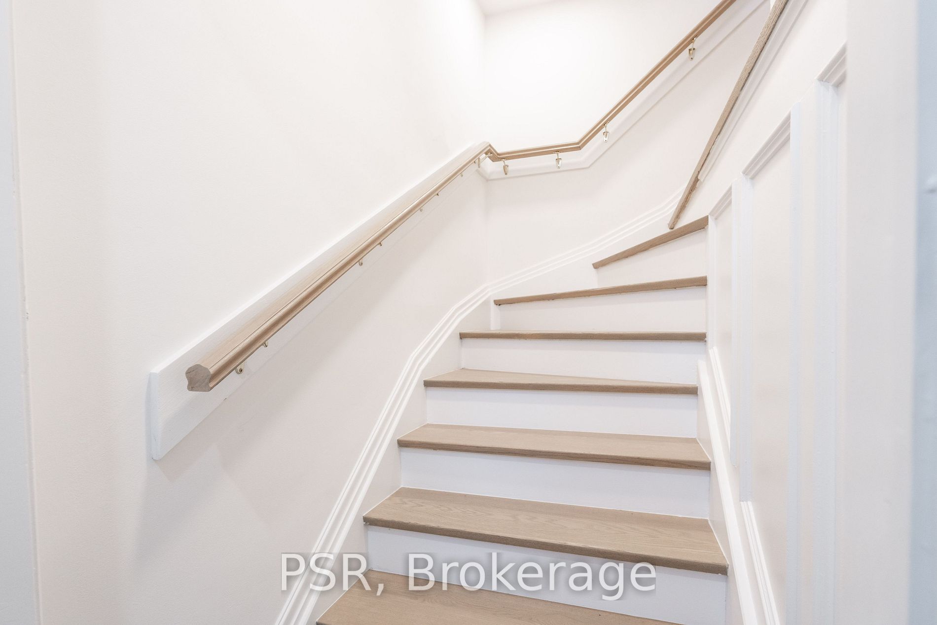 25 Coulson Ave