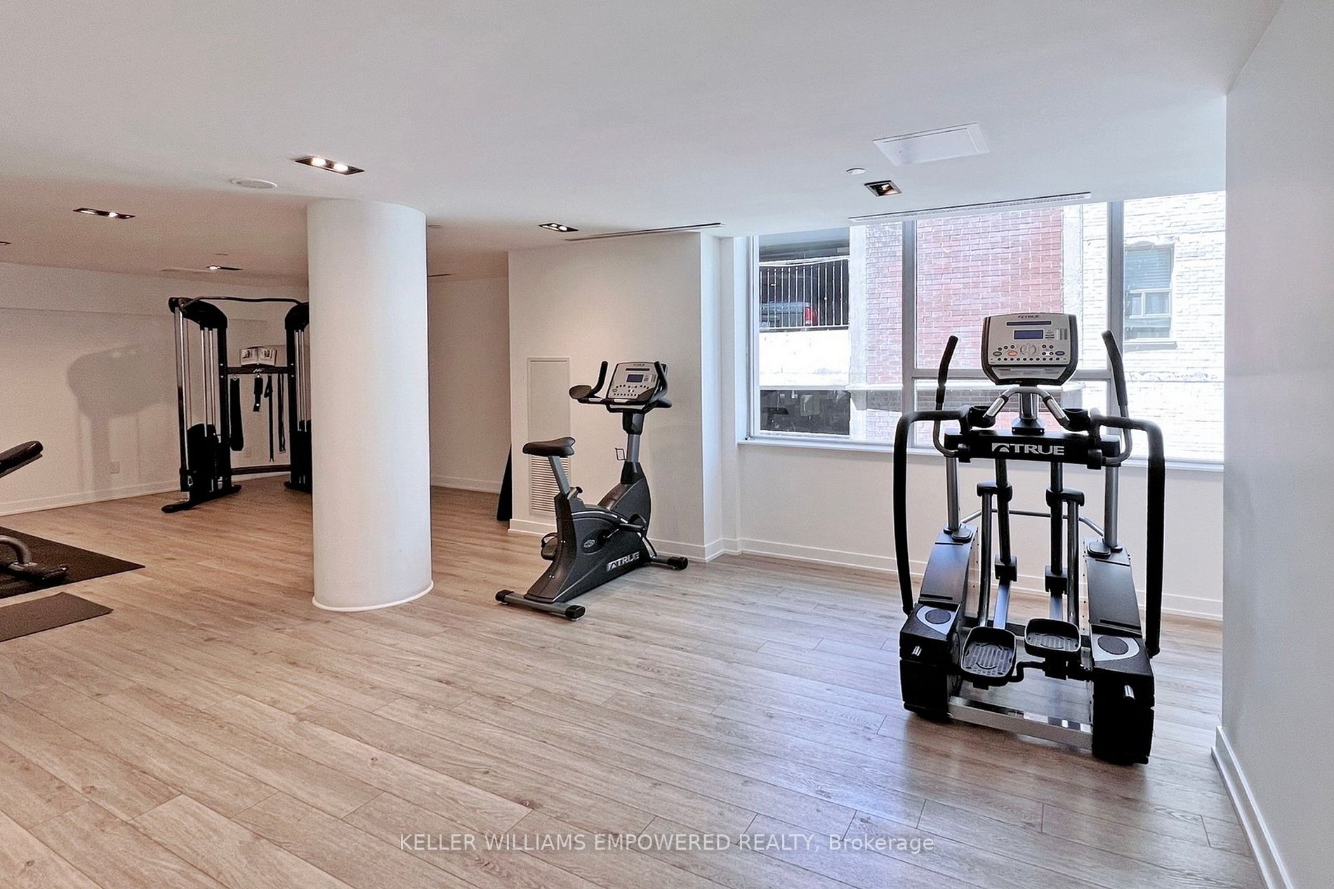 17 Dundonald St, #506