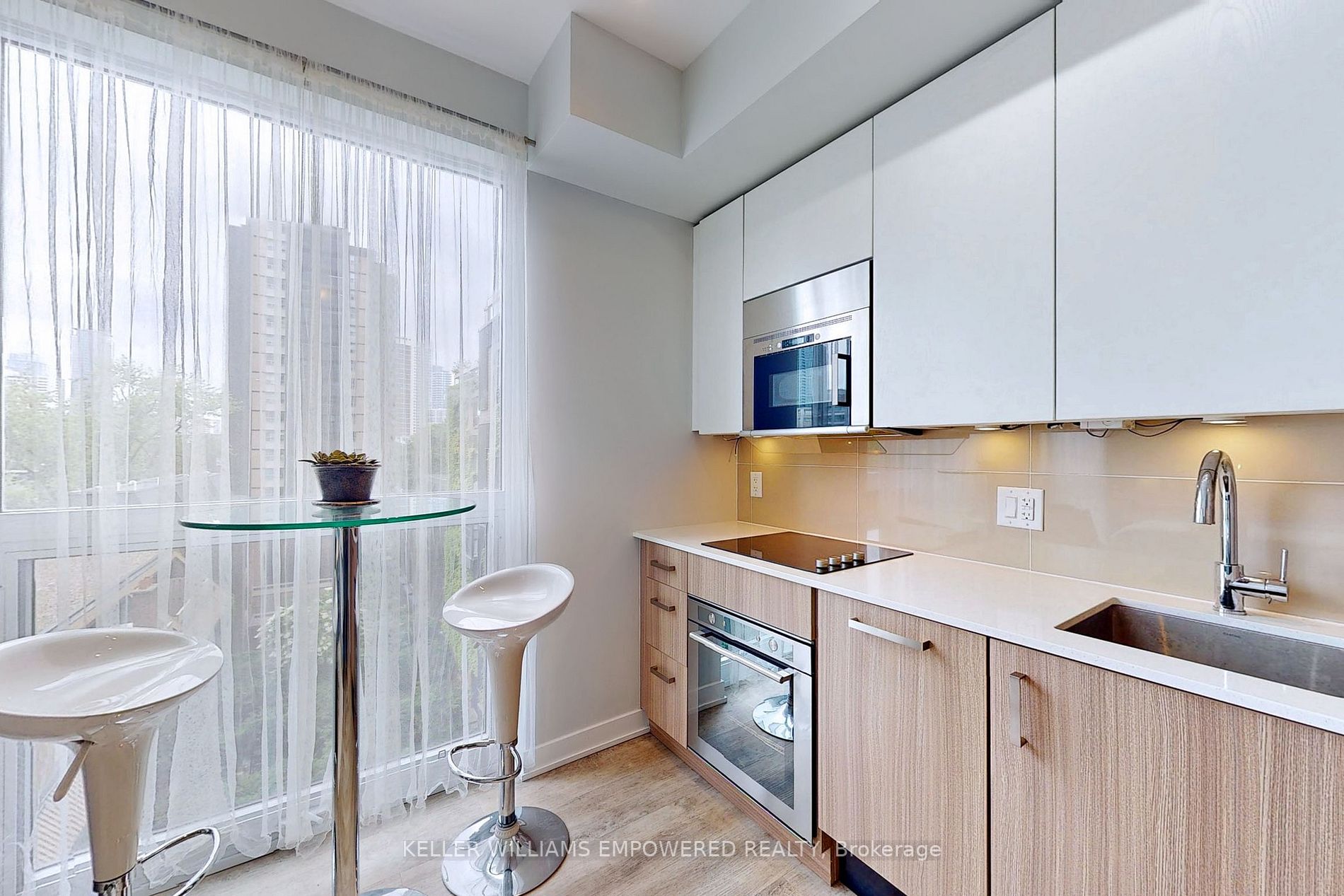 17 Dundonald St, #506