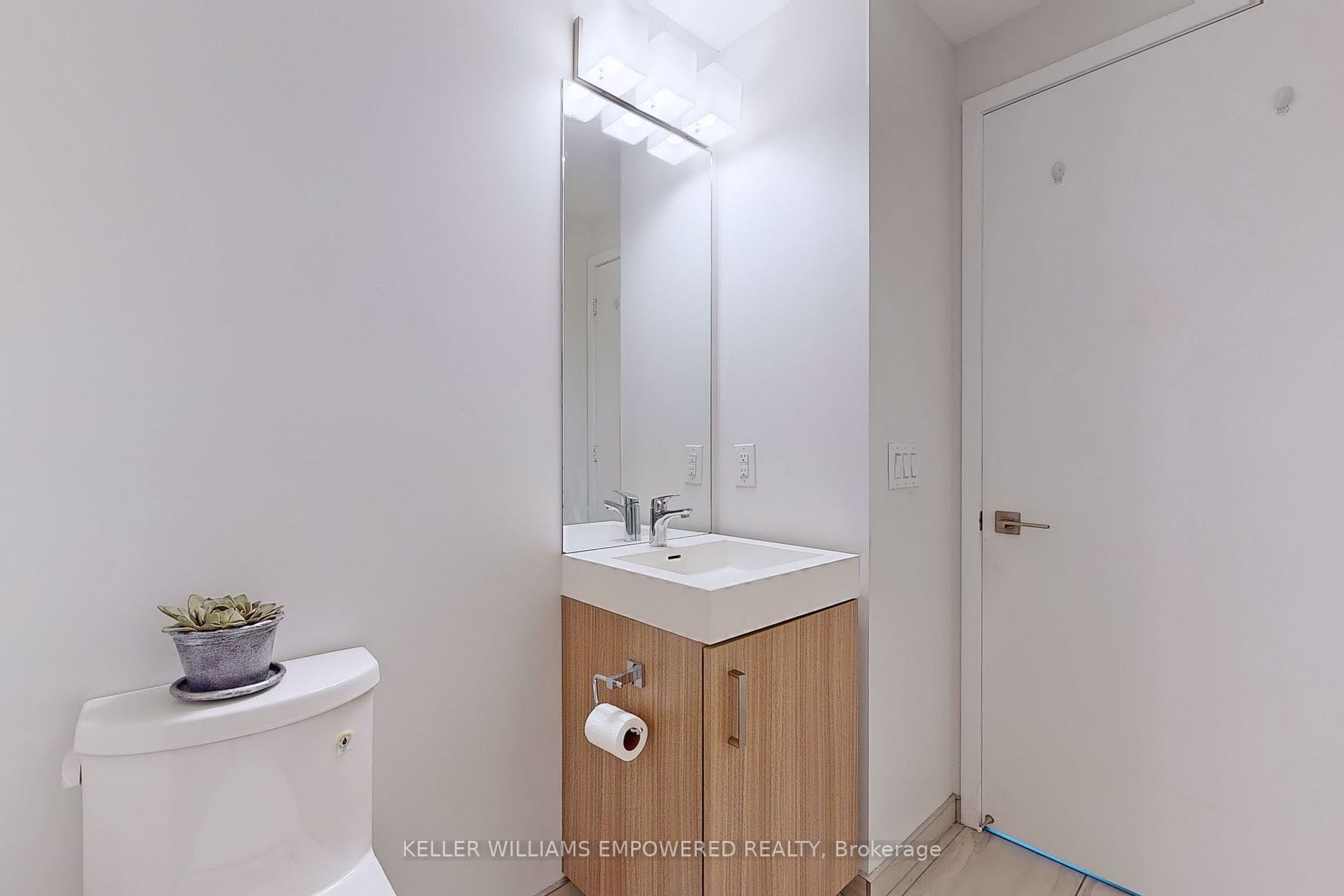 17 Dundonald St, #506