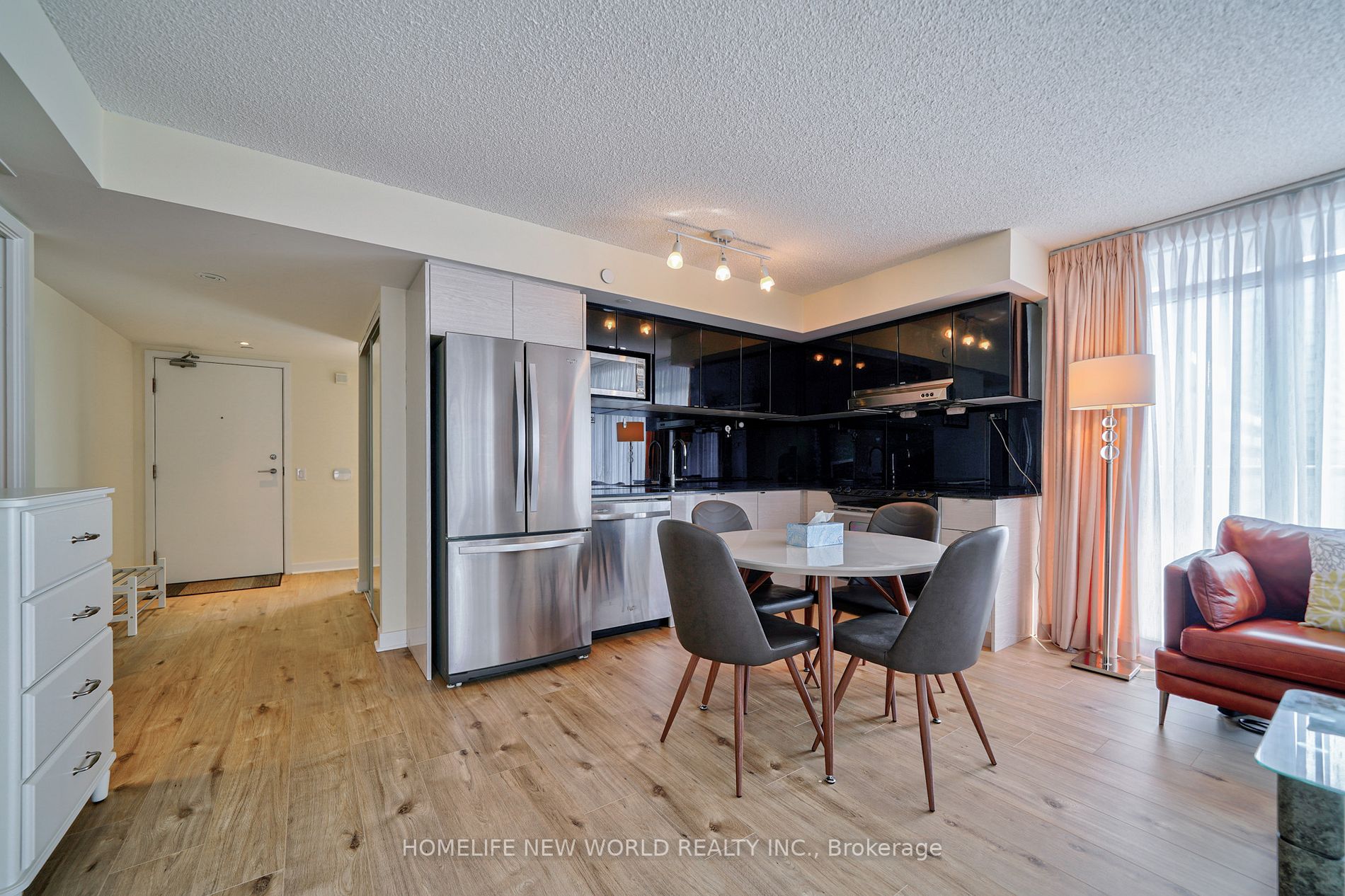 72 Esther Shiner Blvd, #1515