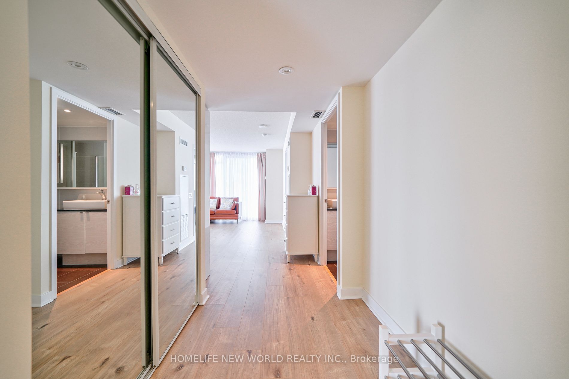 72 Esther Shiner Blvd, #1515