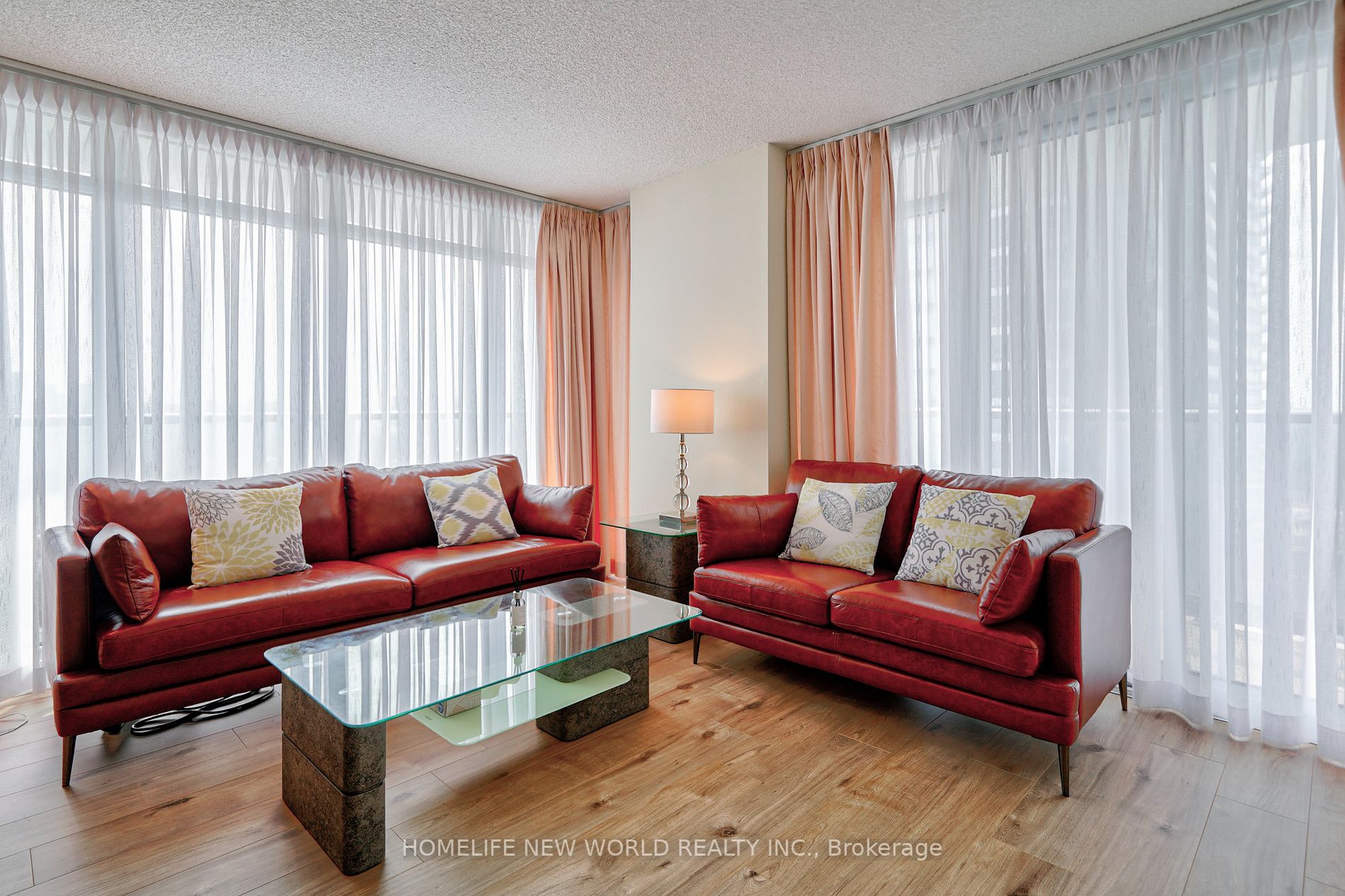 72 Esther Shiner Blvd, #1515