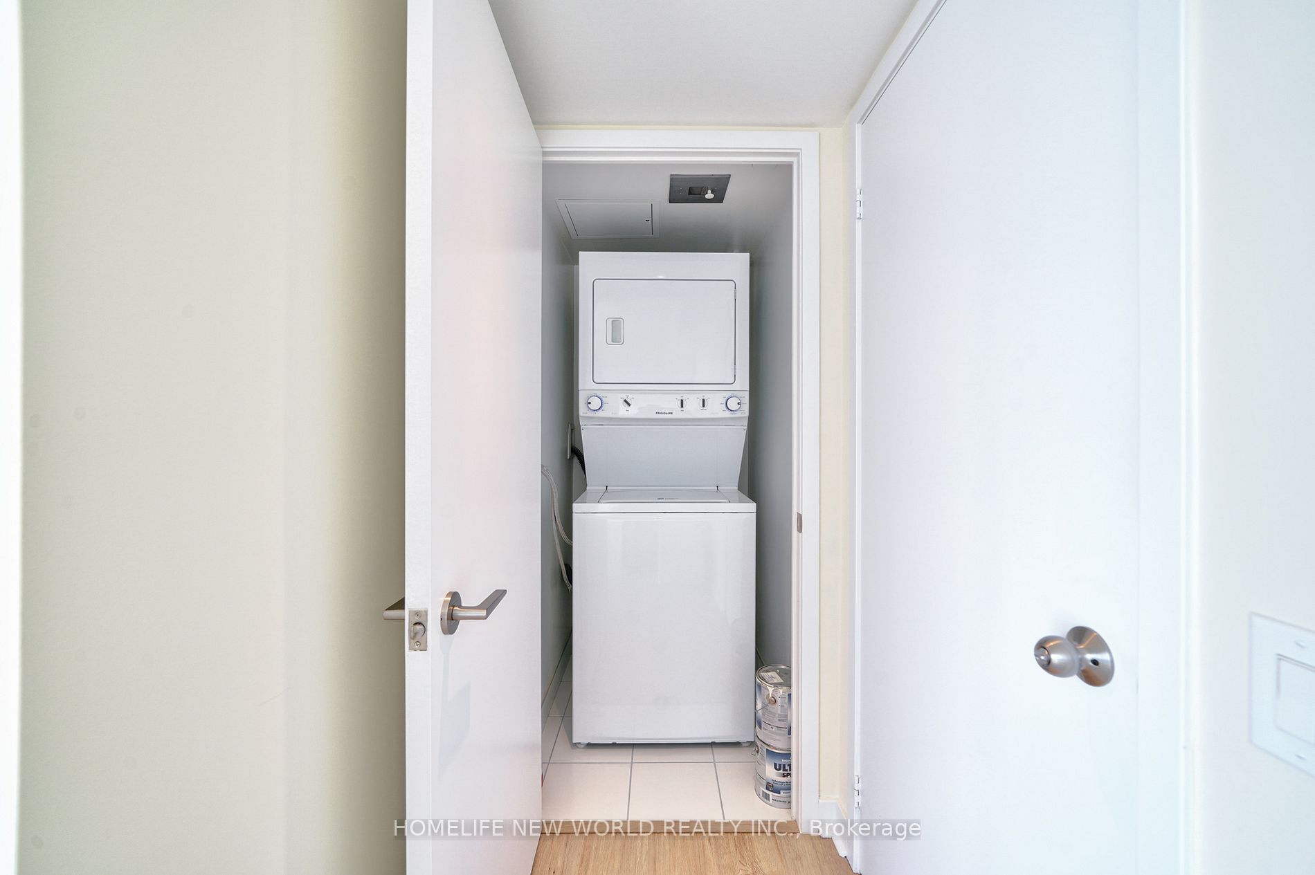 72 Esther Shiner Blvd, #1515