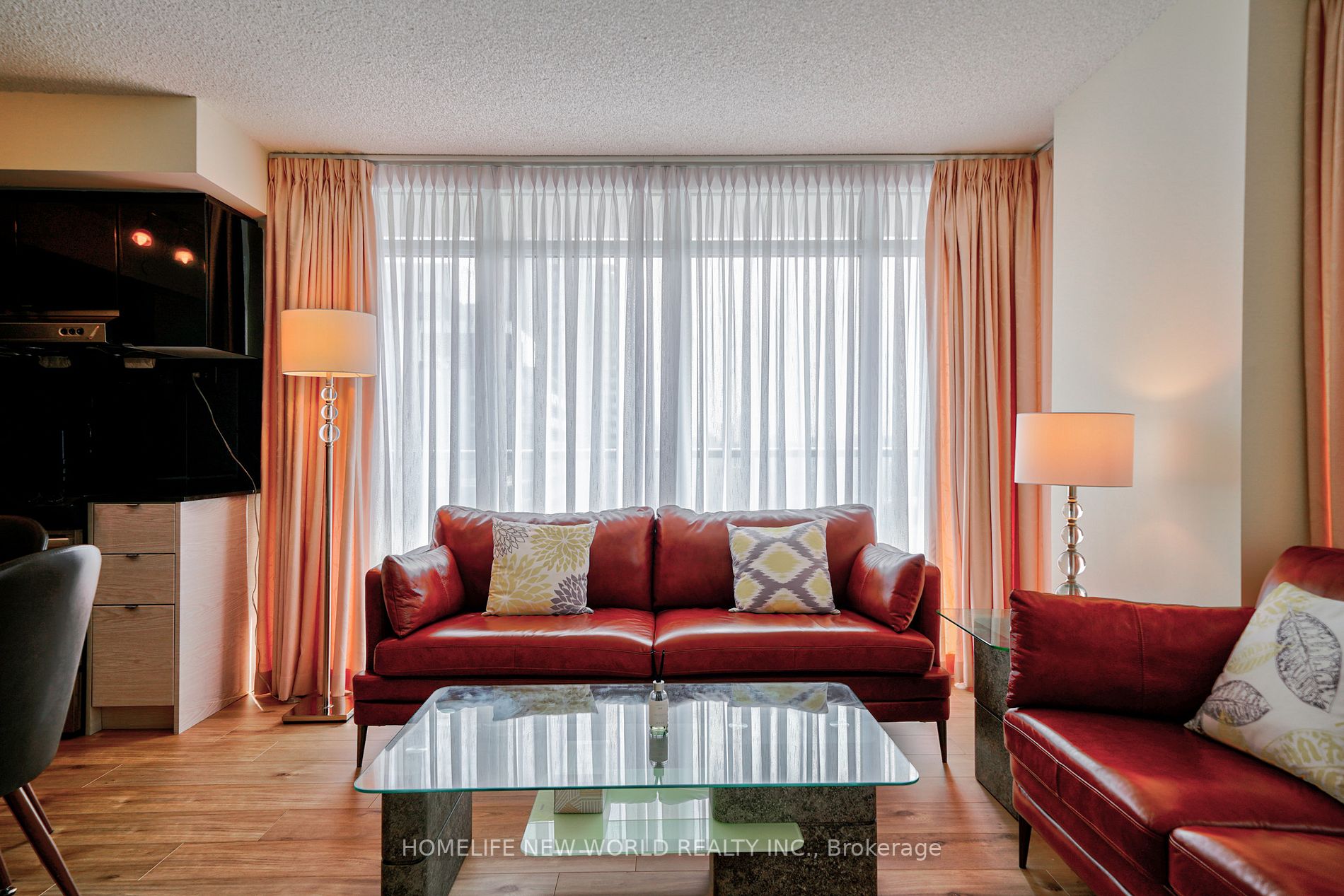 72 Esther Shiner Blvd, #1515