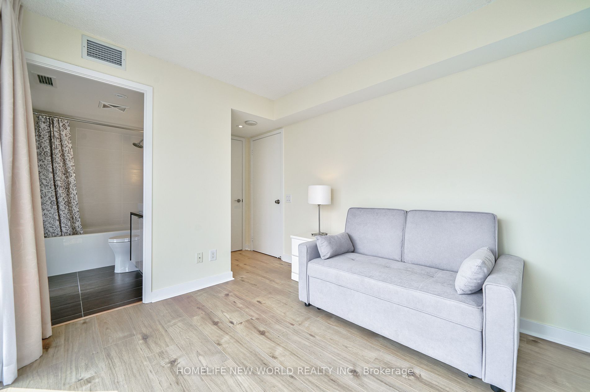 72 Esther Shiner Blvd, #1515
