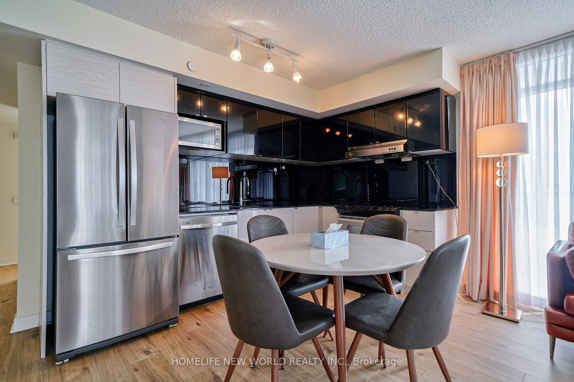 72 Esther Shiner Blvd, #1515
