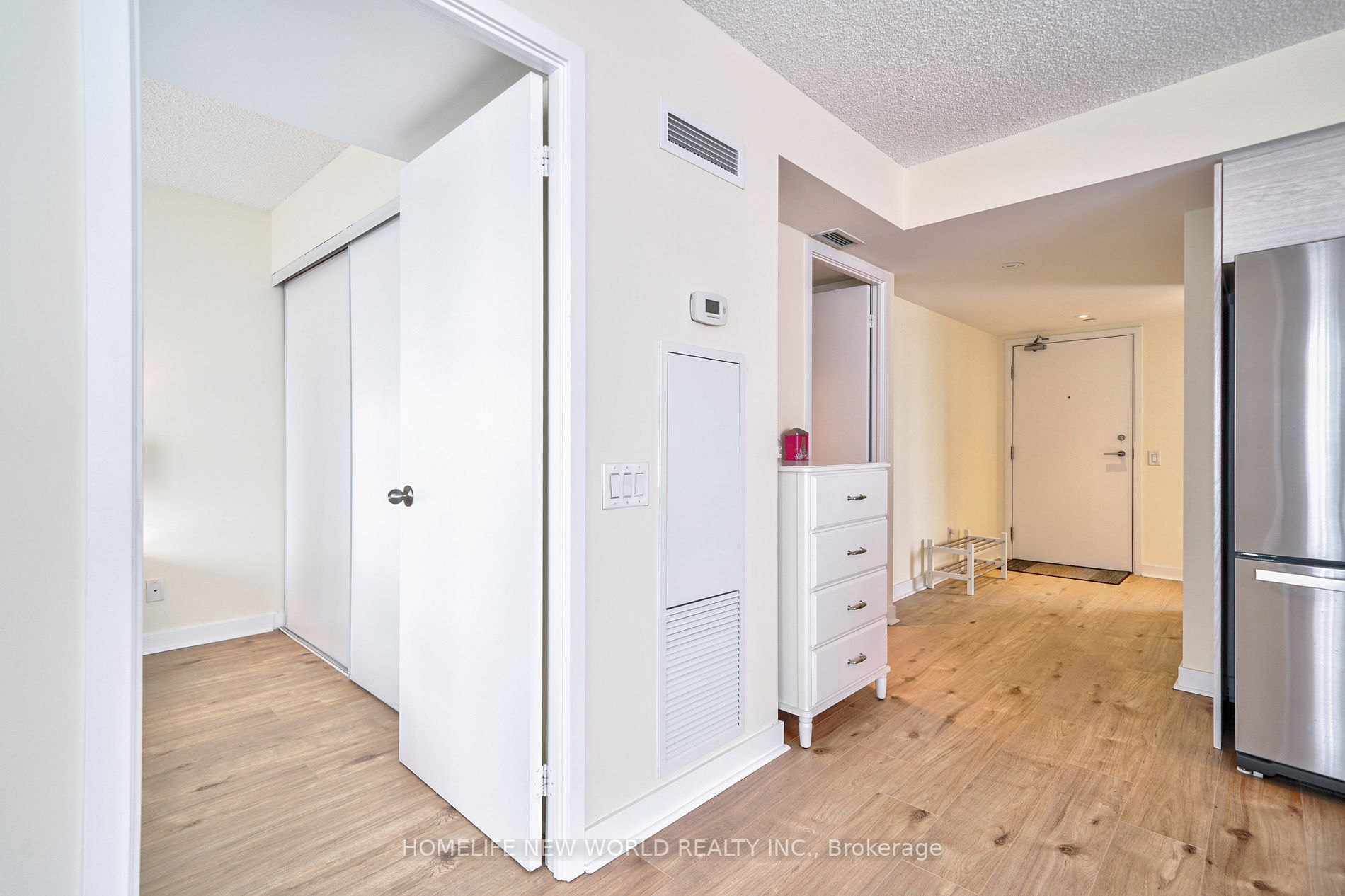 72 Esther Shiner Blvd, #1515