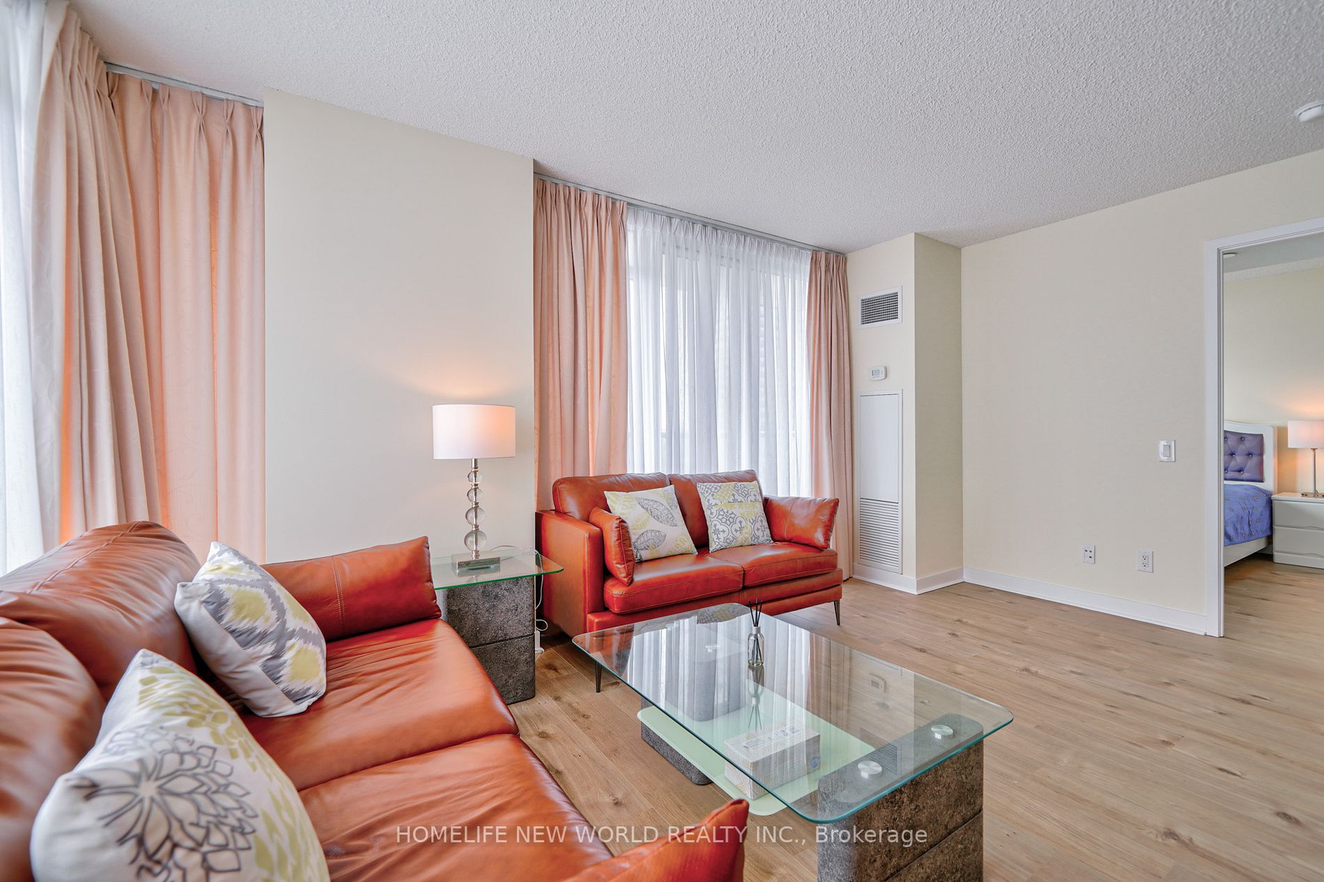 72 Esther Shiner Blvd, #1515