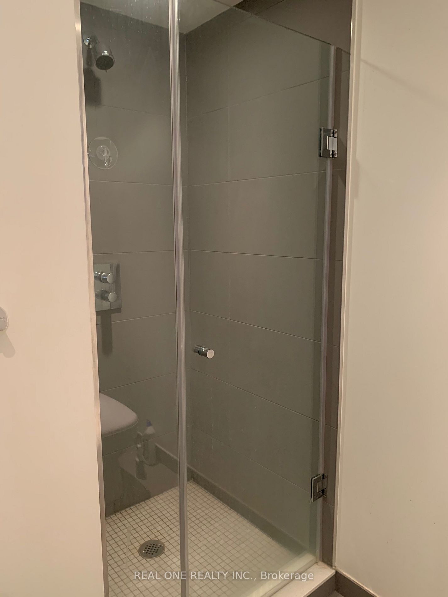 60 Colborne St, #2306